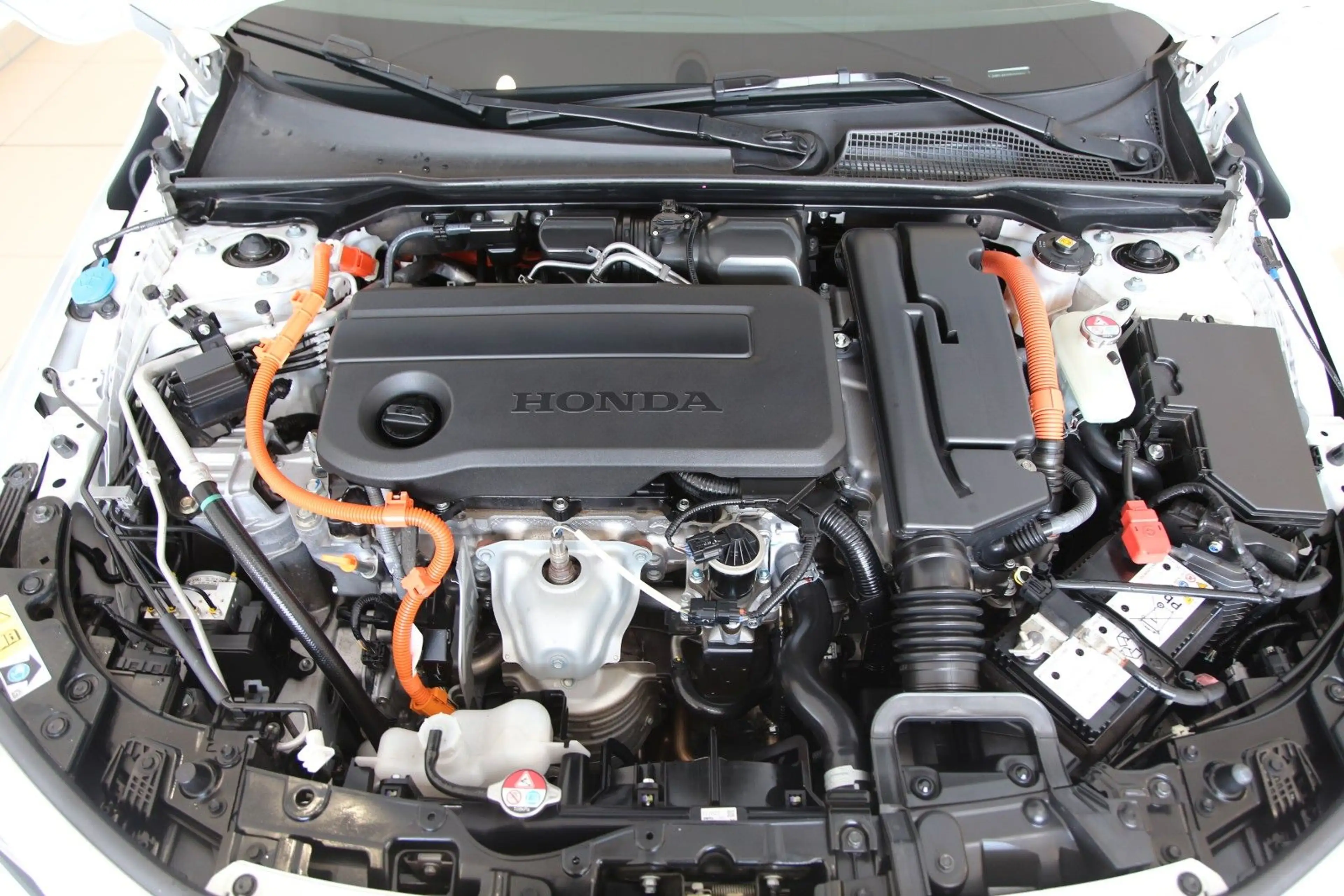 Honda Civic Lim. 5-trg. e:HEV Elegance RFK SHZ DAB — photo 27