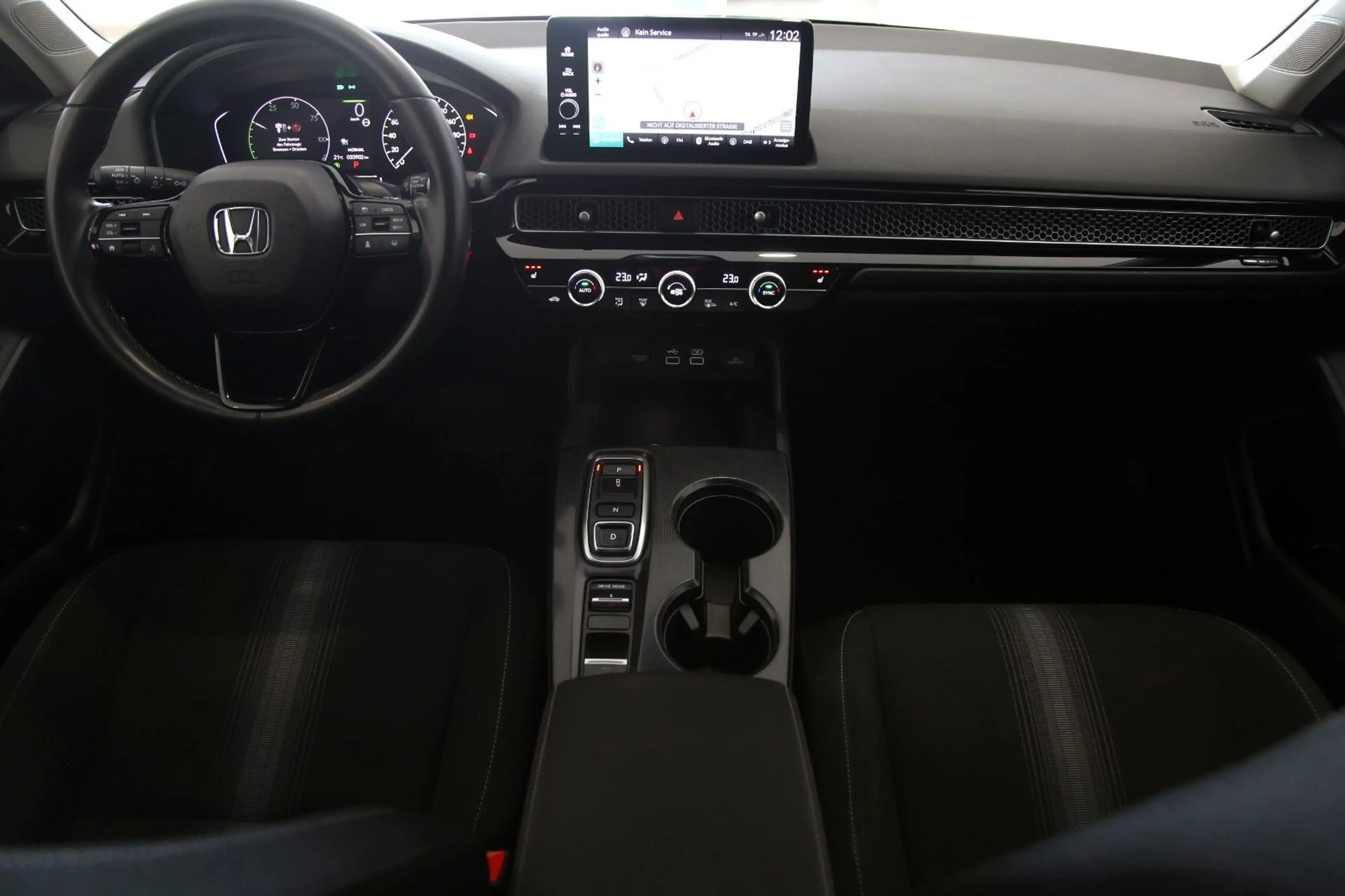Honda Civic Lim. 5-trg. e:HEV Elegance RFK SHZ DAB — photo 9