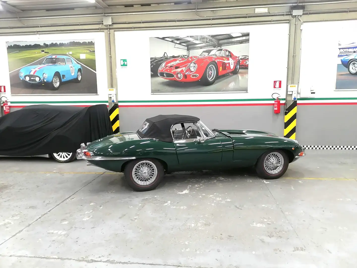 Jaguar E-Type 4.2  serie 1.25 cabrio Verde - 2