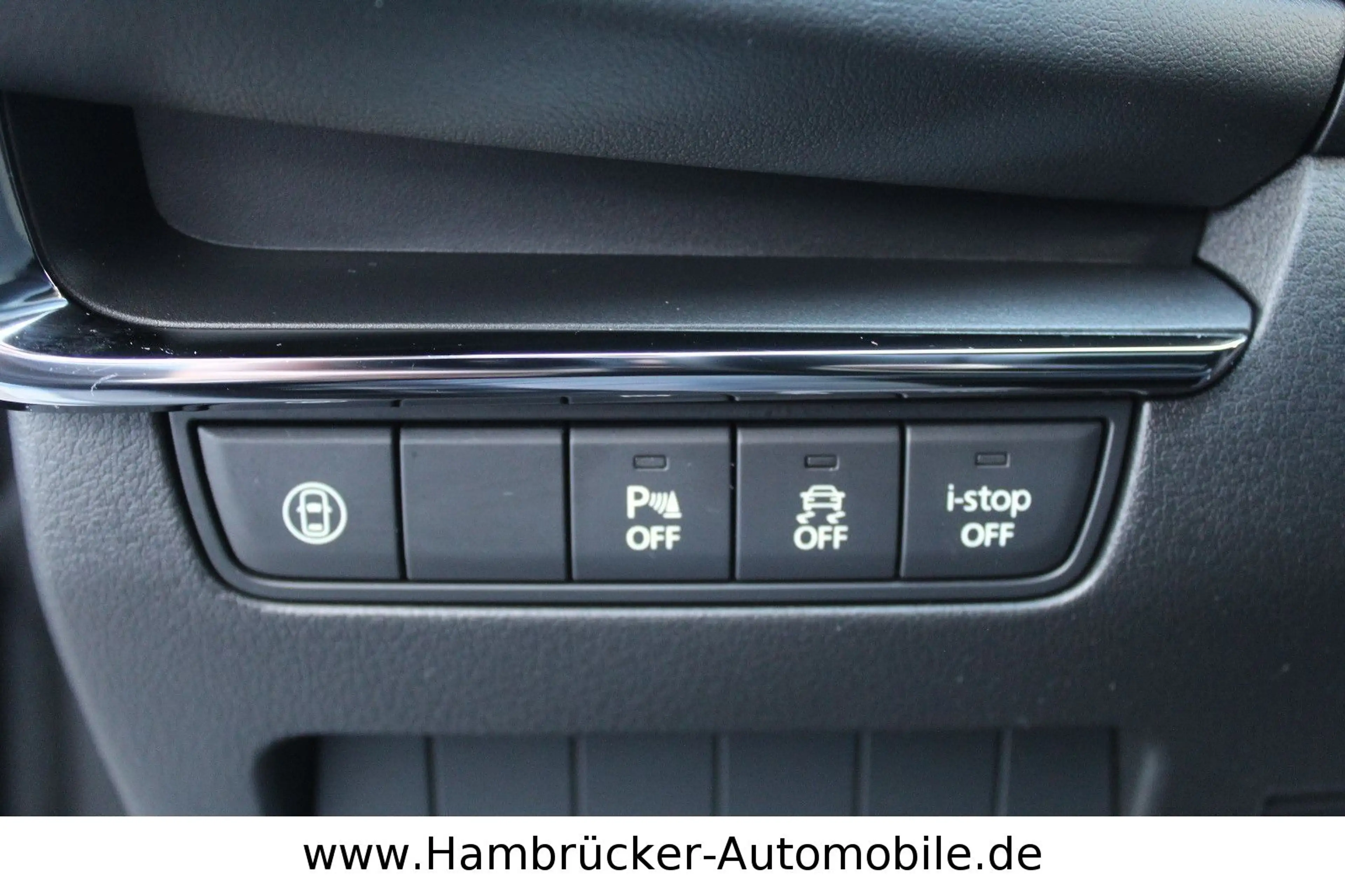 Mazda 3 Skyactice-G M-Hybrid Selection~2.HAND~NAVI~HUD — photo 14