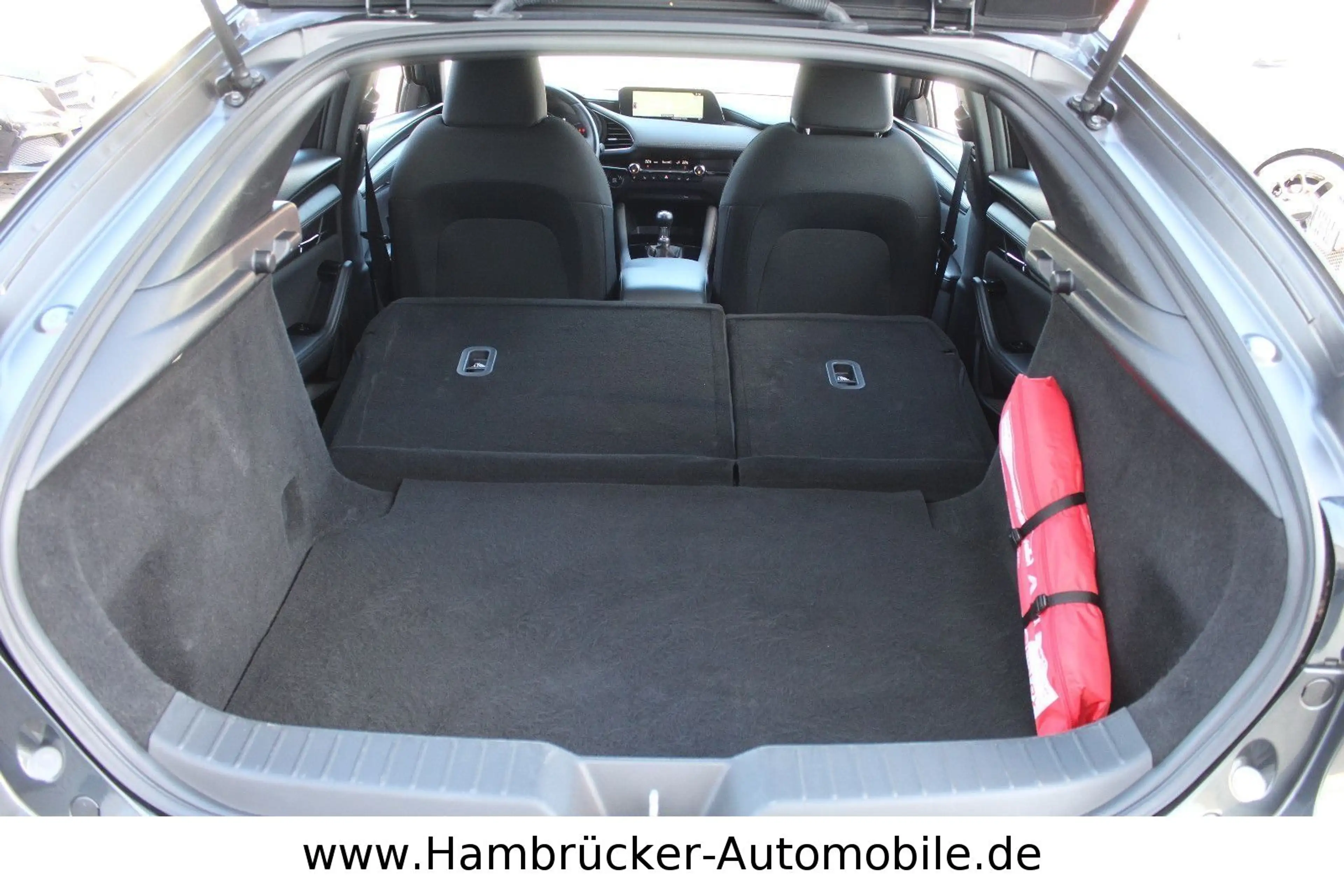 Mazda 3 Skyactice-G M-Hybrid Selection~2.HAND~NAVI~HUD — photo 11