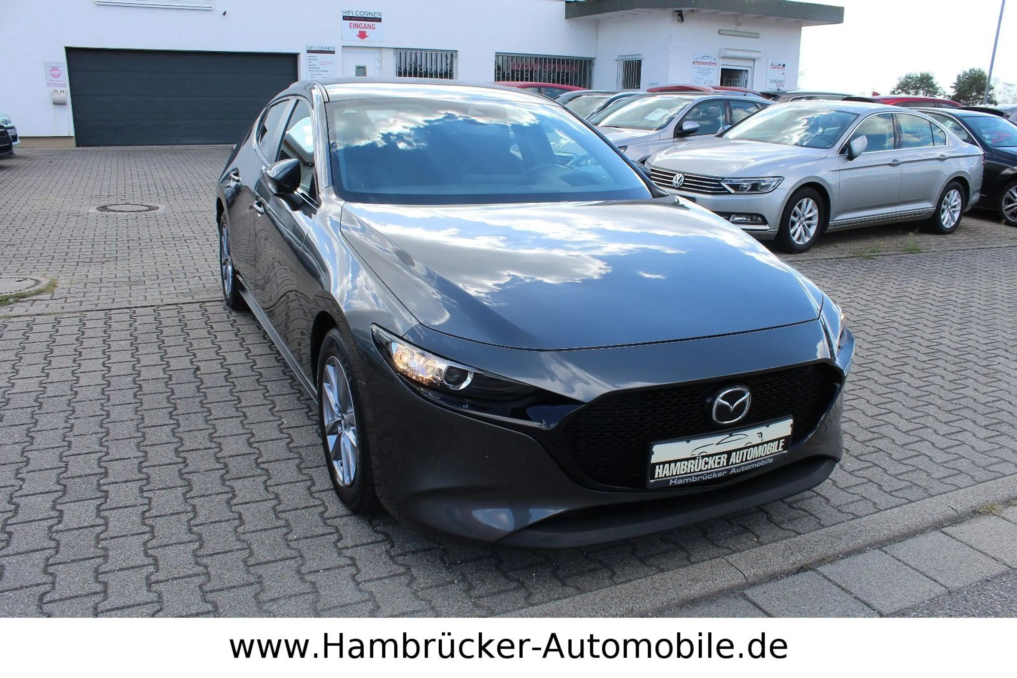 Mazda 3 Skyactice-G M-Hybrid Selection~2.HAND~NAVI~HUD — photo 4
