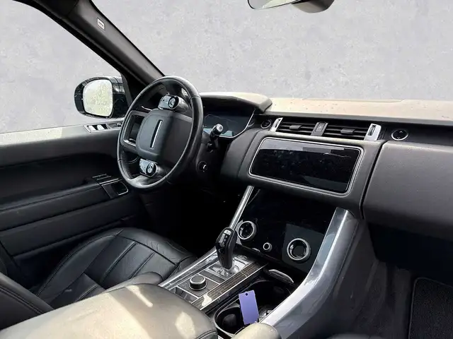 Land Rover Range Rover Sport view 4