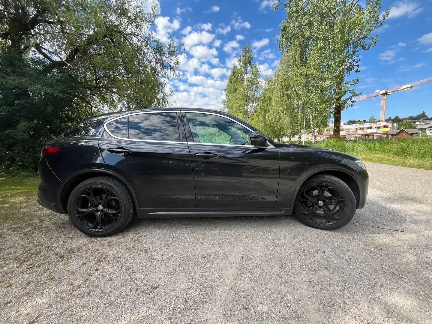 Alfa Romeo Stelvio Stelvio Ti 2,2 16V 190 AT8 Q4 Ti Schwarz - 2