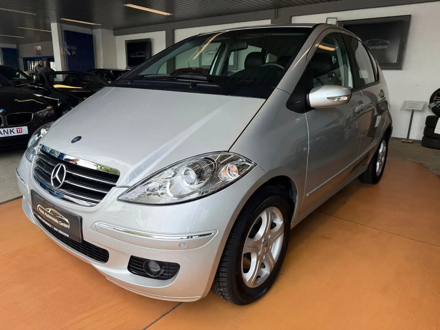 Mercedes-Benz A 170 Avantg. / Klima / Auto./ Scheckheft/ 32tkm Silber - 1