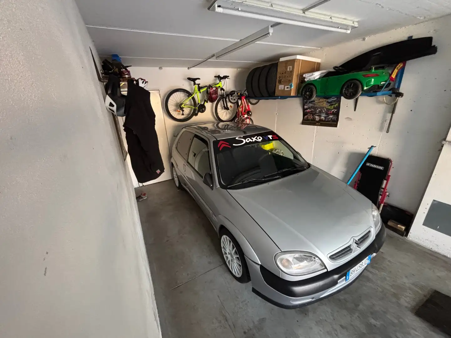 Citroen SAXO Saxo 3p 1.6 16v Vts Silber - 1