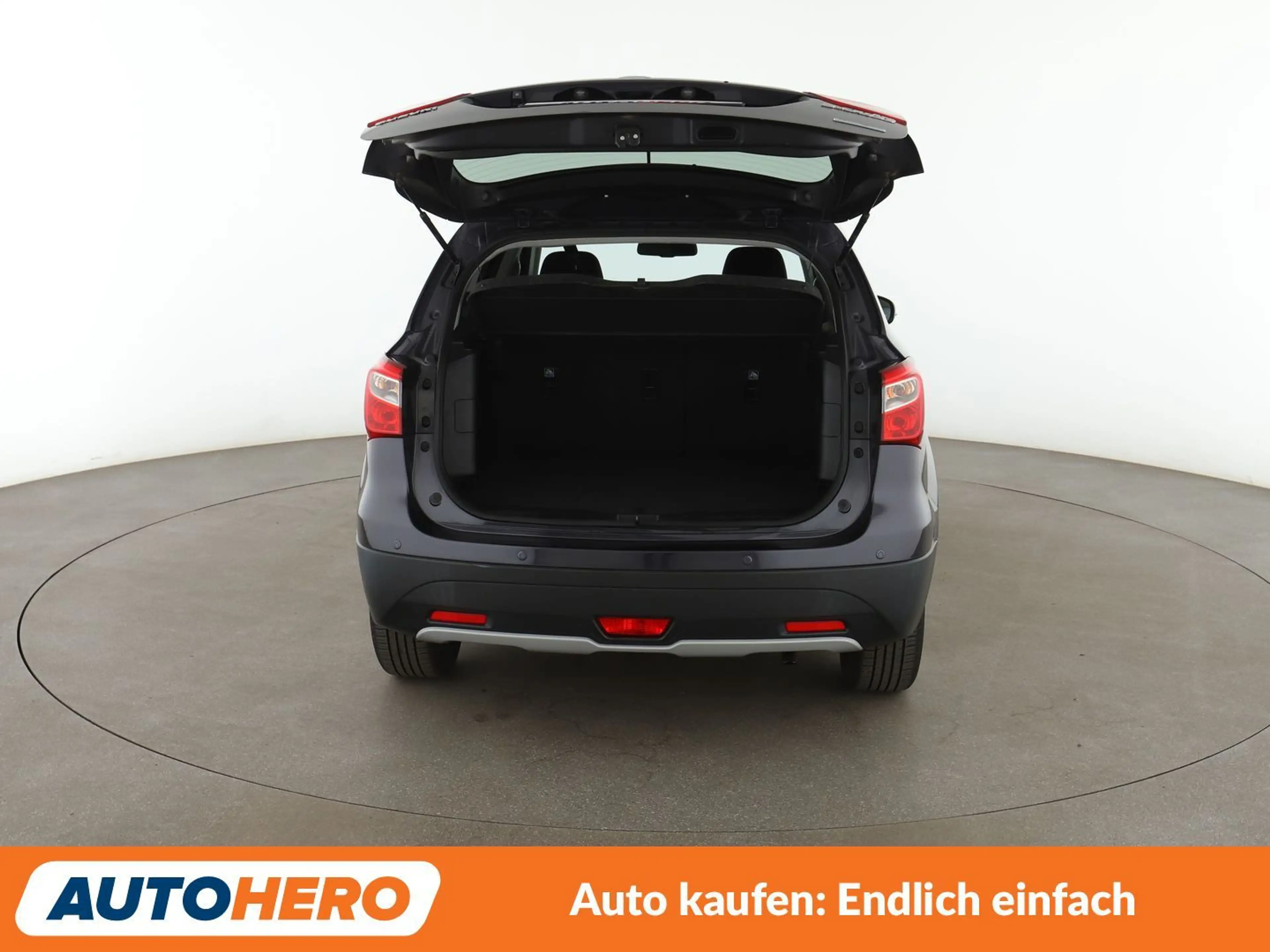 Suzuki SX4 1.6 Limited 4x4*TEMPO*CAM*PDC*SHZ*KLIMA*GARANTIE* — photo 10