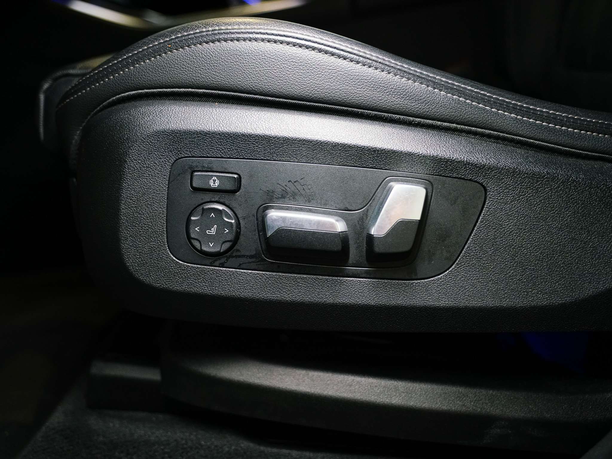 used 2019 BMW X5 car, priced at $40,900