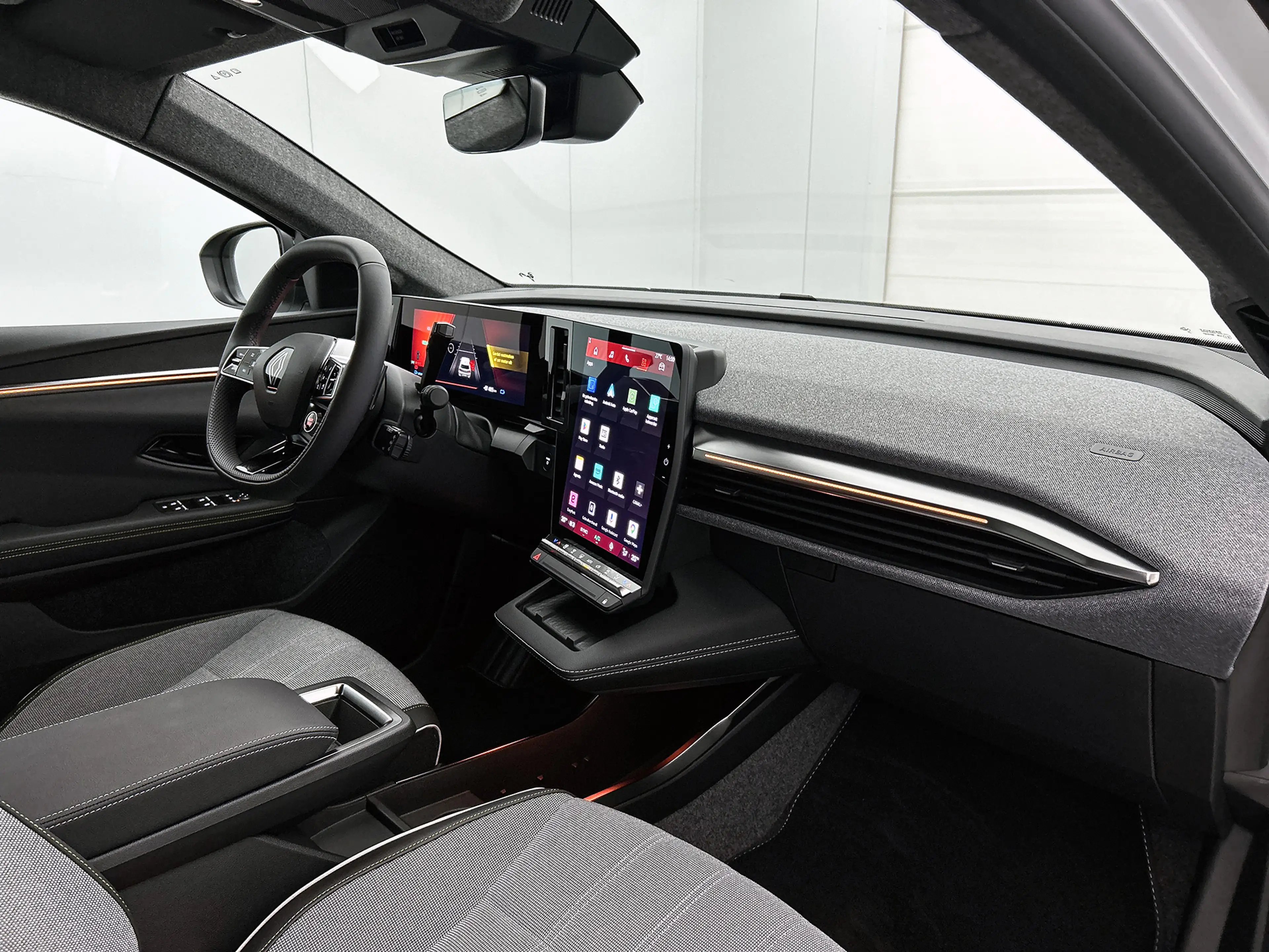 Renault Scenic E-Tech EV60 comfort range techno Pack advanced dri — photo 2