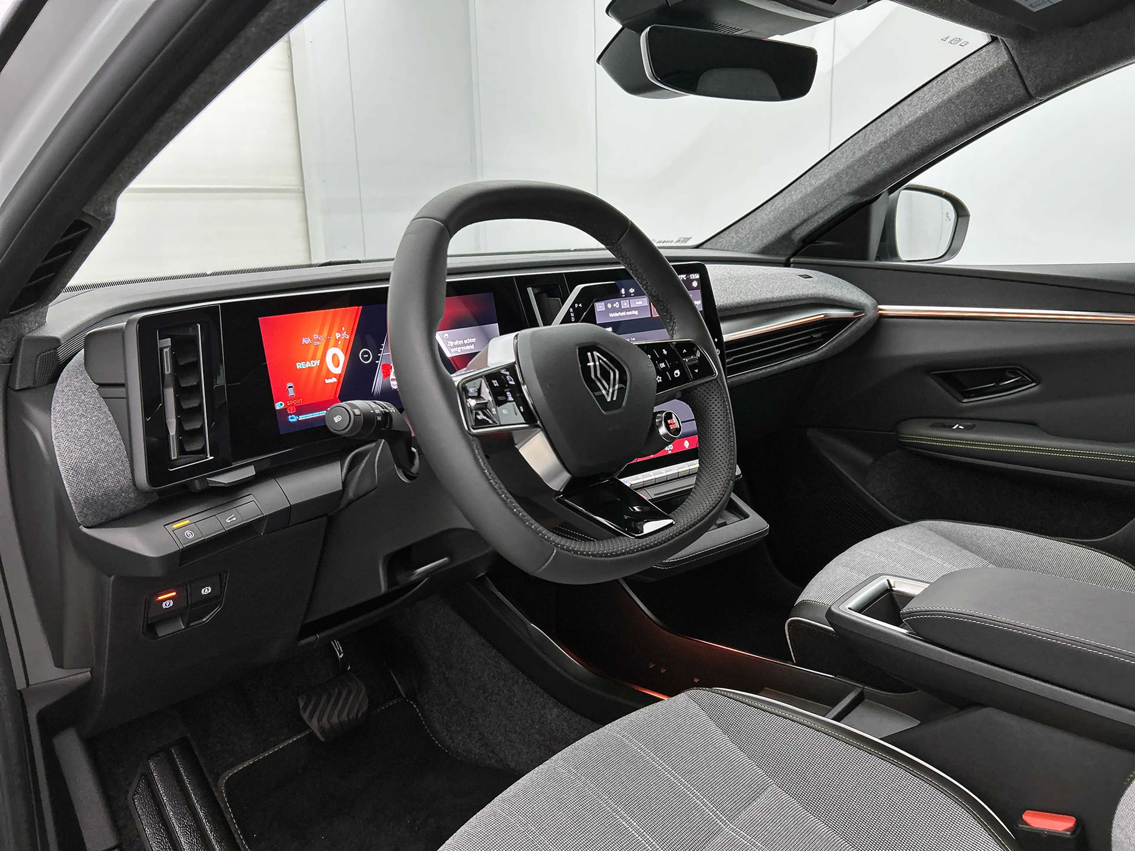 Renault Scenic E-Tech EV60 comfort range techno Pack advanced dri — photo 4