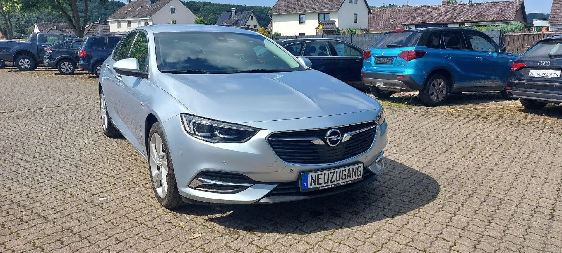 Opel Insignia B Grand Sport Innovation Bleu - 1