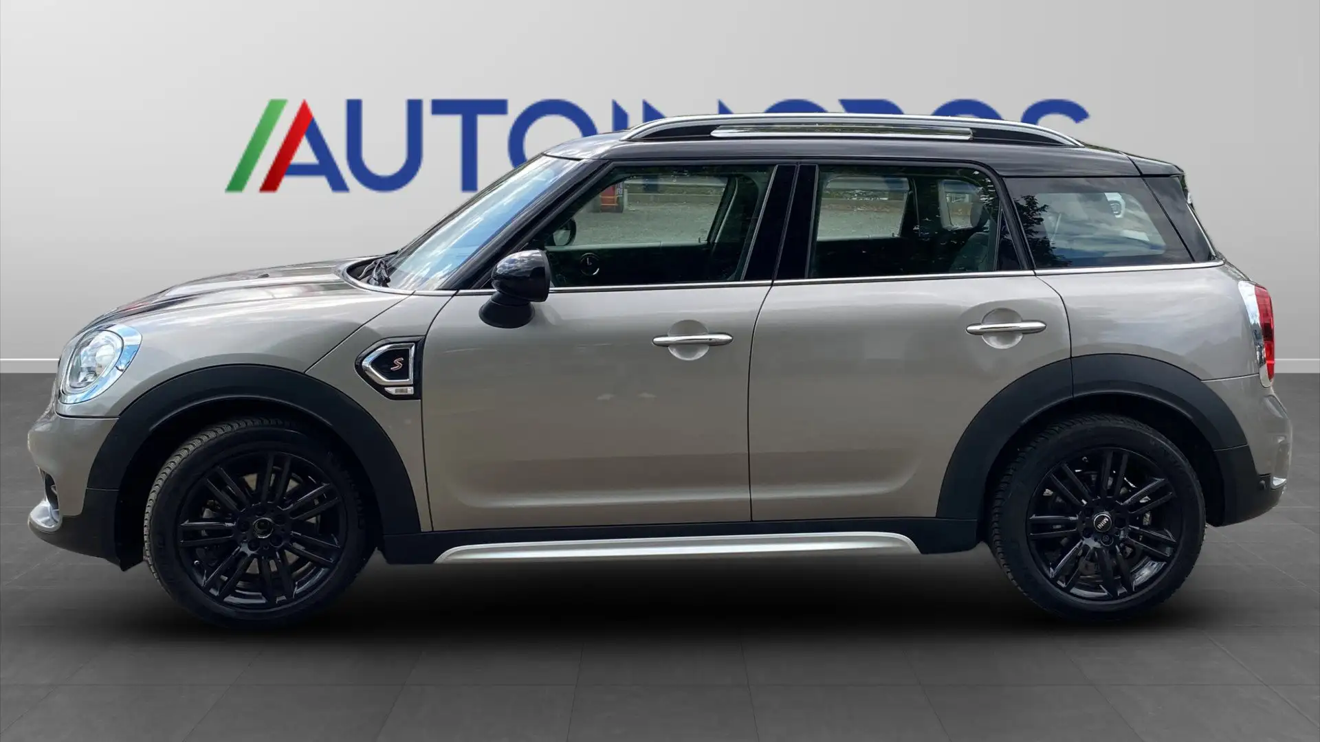 MINI Cooper S Countryman Mini Countryman F60 2017 2.0 Hype auto 7m my18 Gris - 2