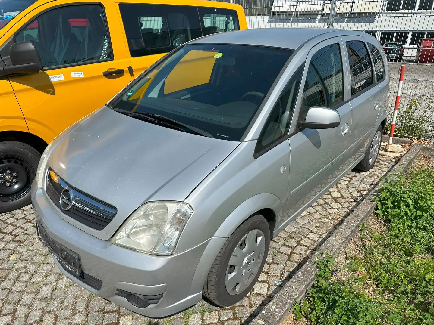 Opel Meriva 1.6 16V Edition mit KLIMA Argent - 1