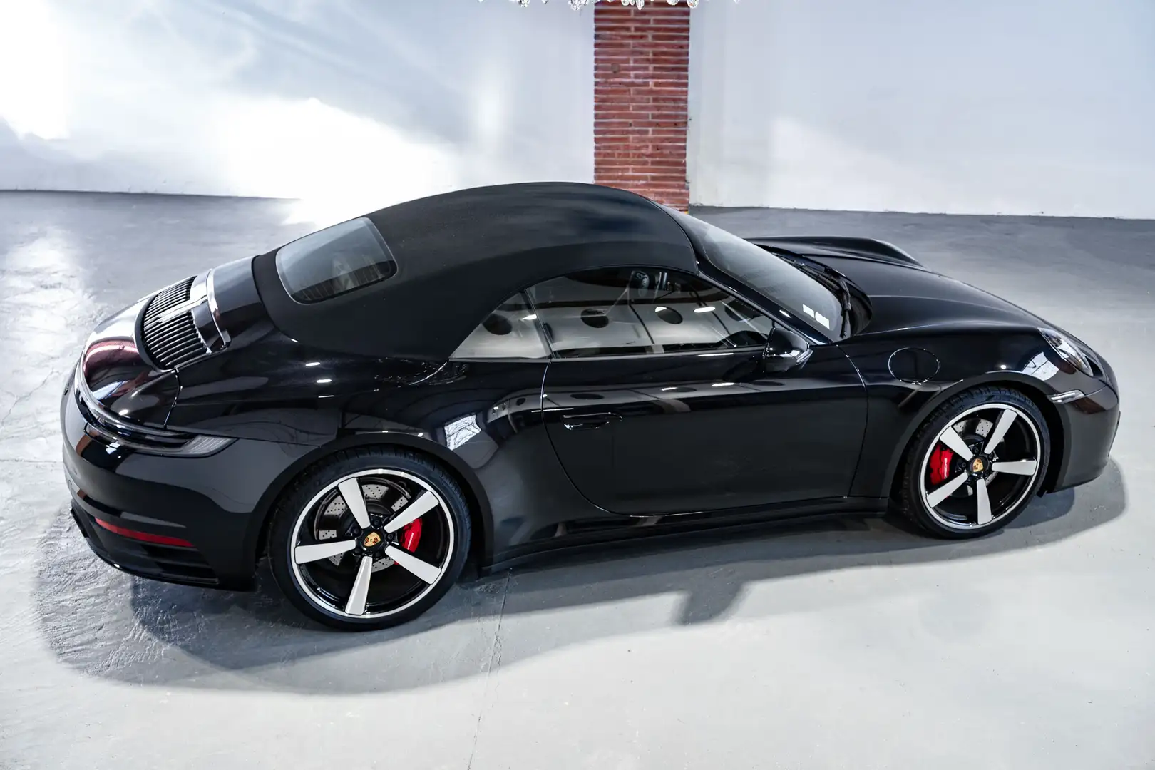 Porsche 992 911 Carrera S Cabriolet 3.0i 450 PDK Schwarz - 2
