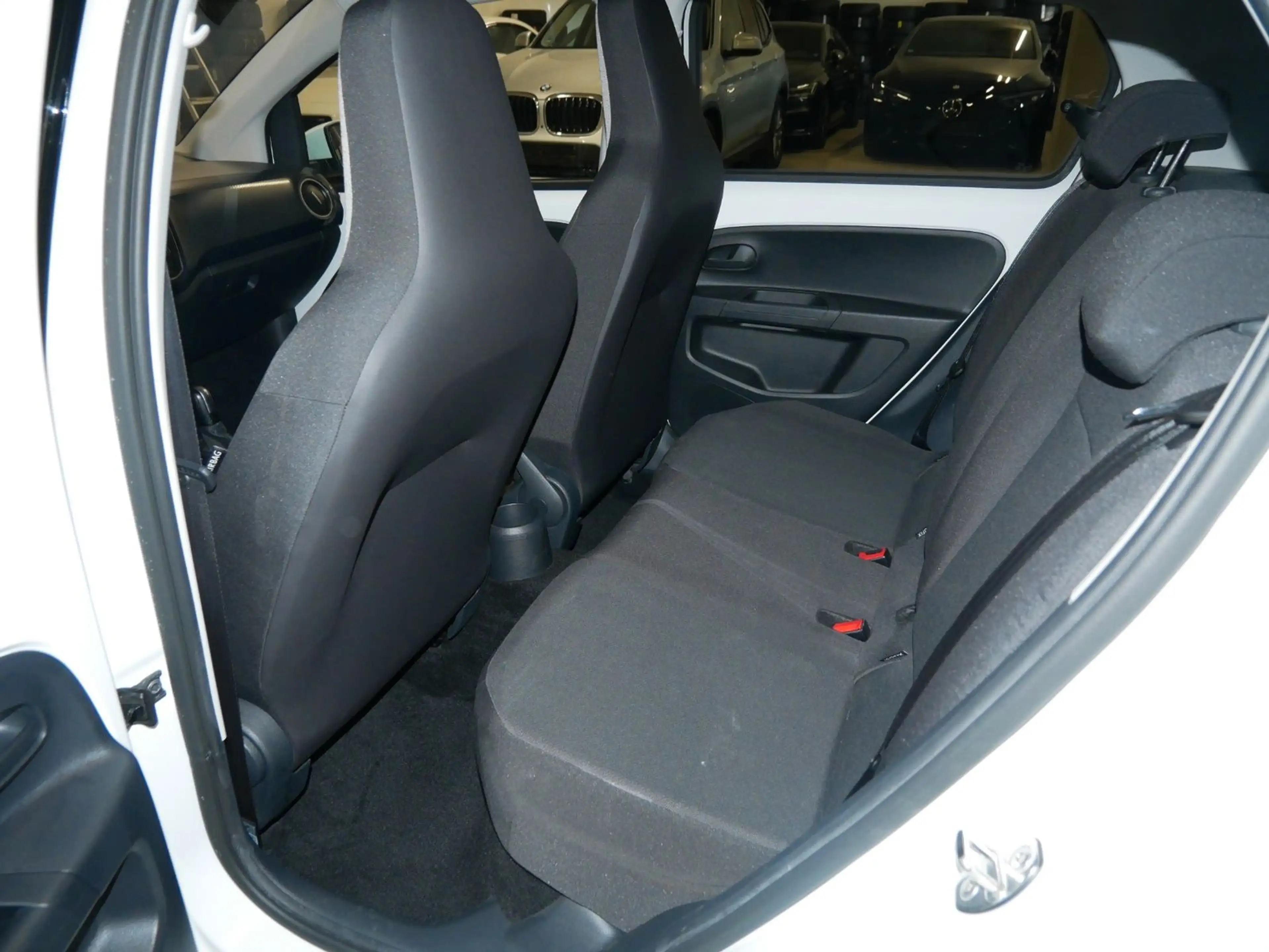 Volkswagen e-up! KAMERA SITZHEIZUNG BLUETOOTH — photo 14