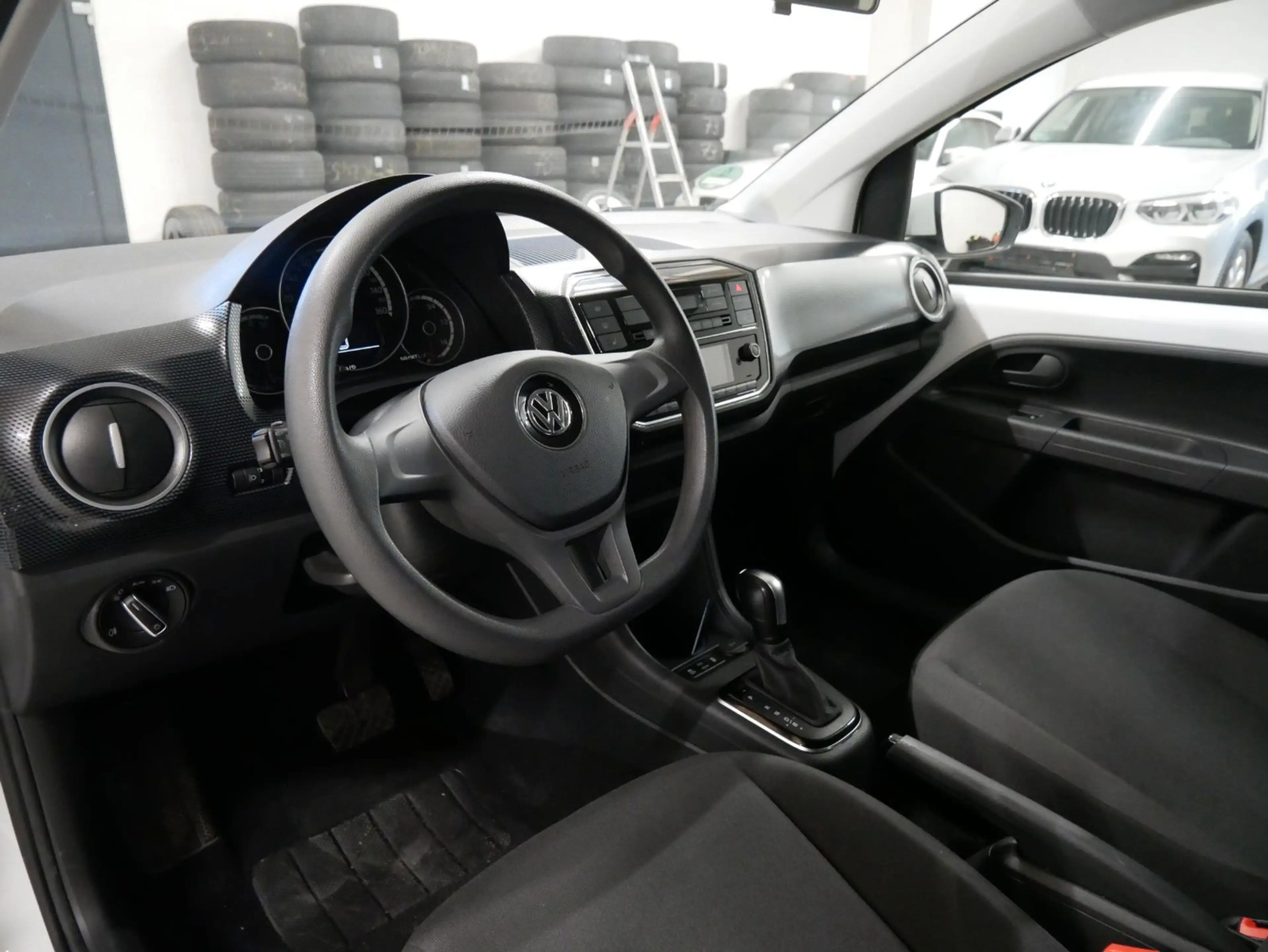 Volkswagen e-up! KAMERA SITZHEIZUNG BLUETOOTH — photo 13