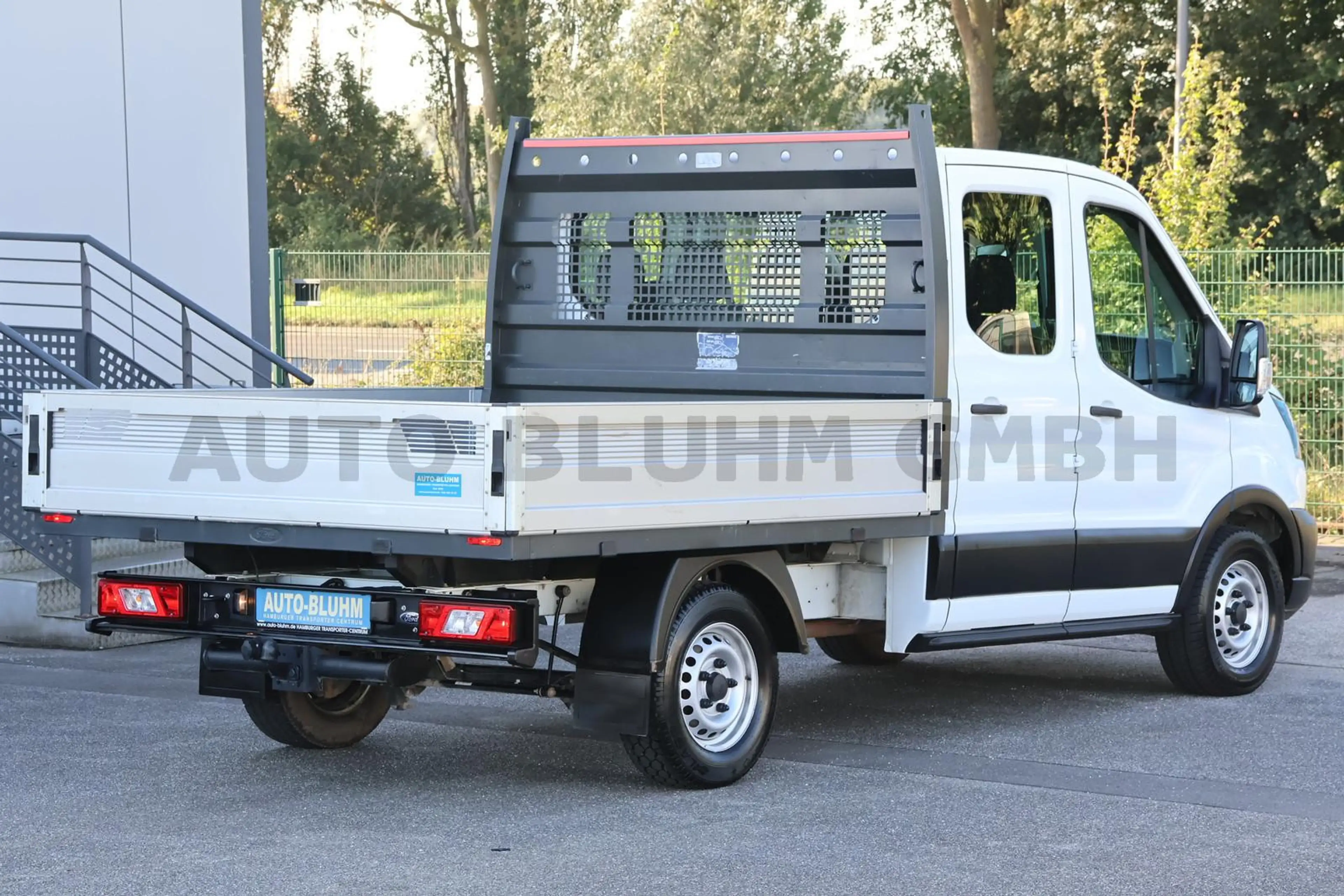 Ford Transit 350-EB Doka L2 + Klima AHK 2,24T 7-Sitze — photo 4