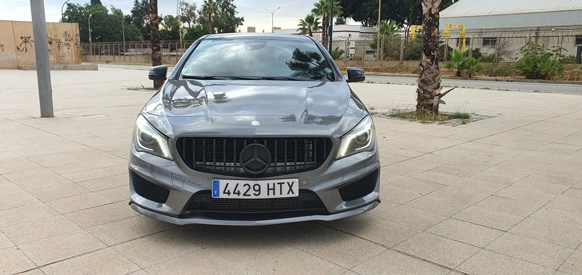 Mercedes-Benz CLA 220 220CDI AMG Line 7G-DCT Gris - 2