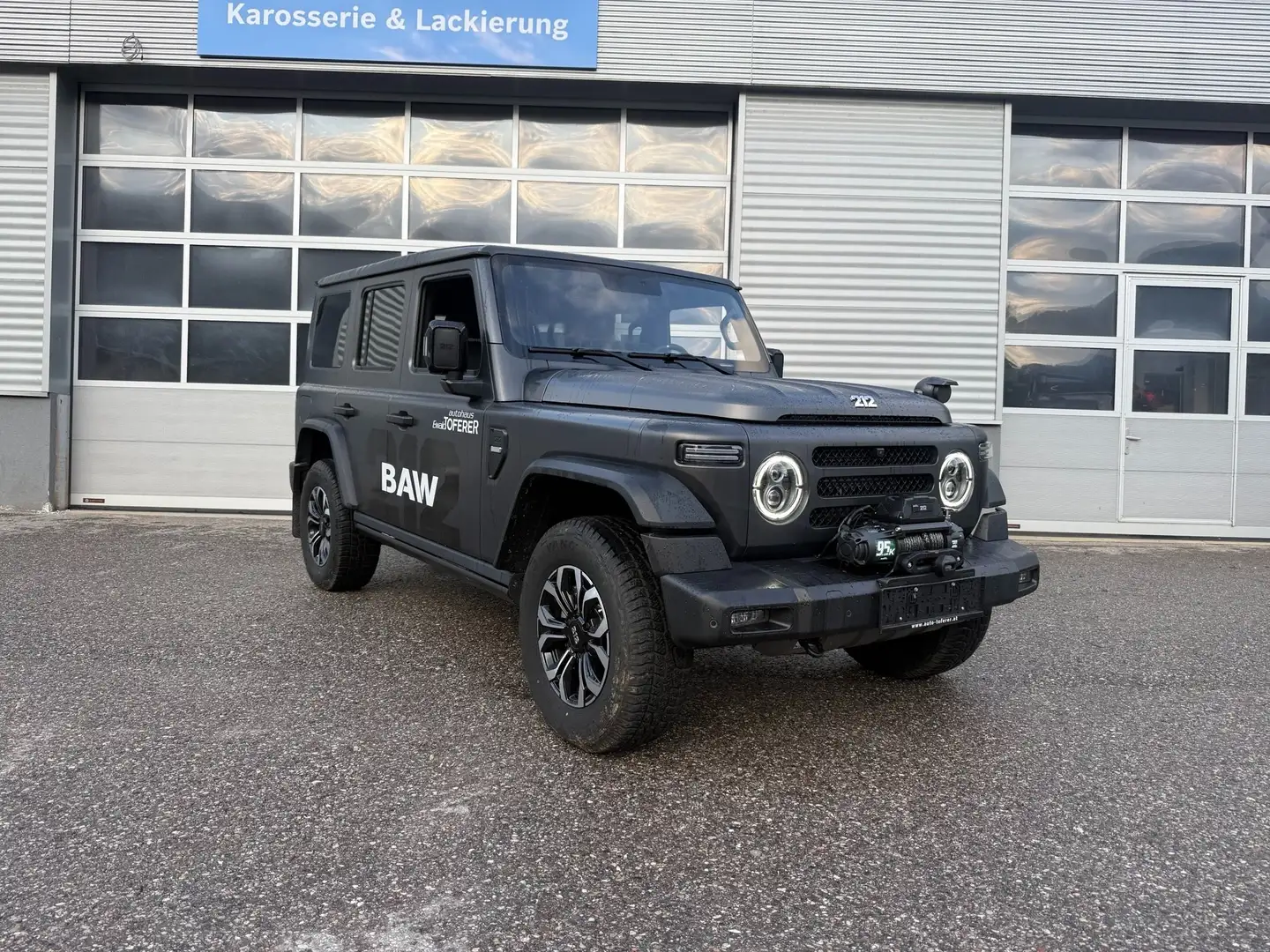 BAW 212 LAGERND - Vorführwagen Silber - 1
