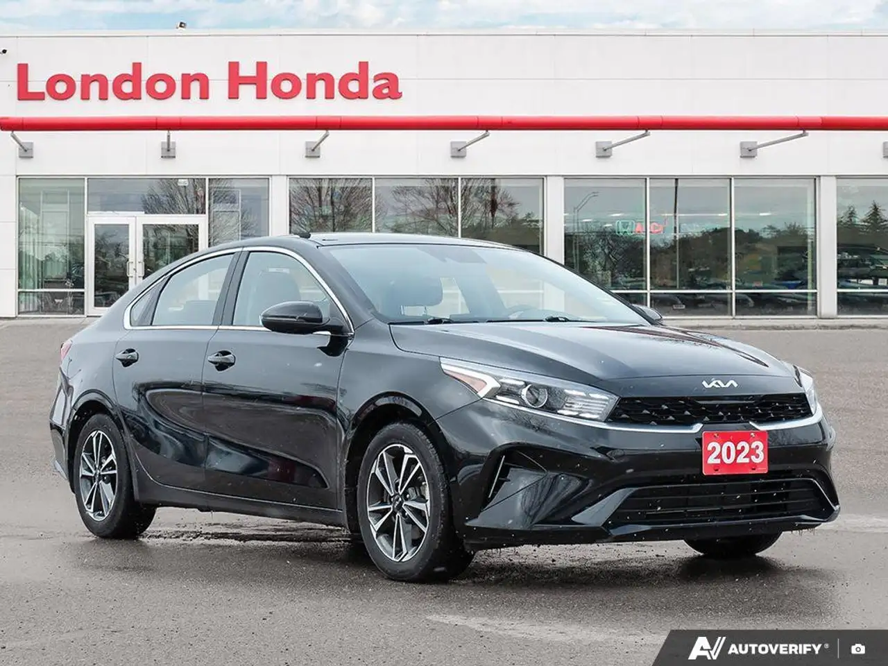 Kia Forte снимка Kia Forte