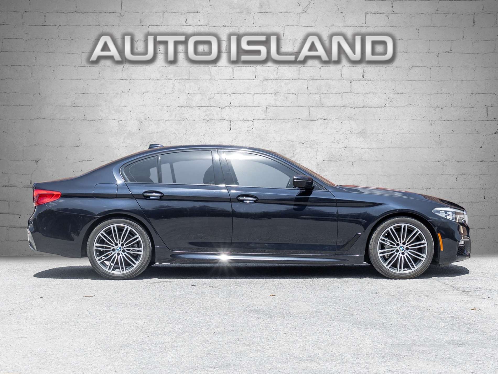 2017 BMW 5 Series 530i xDrive -M Sport-HUD-Dealer Serviced-Comfort A — снимка 1