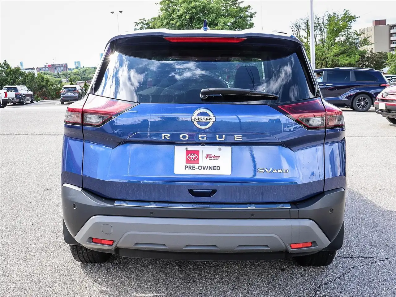 Nissan Rogue снимка Nissan Rogue