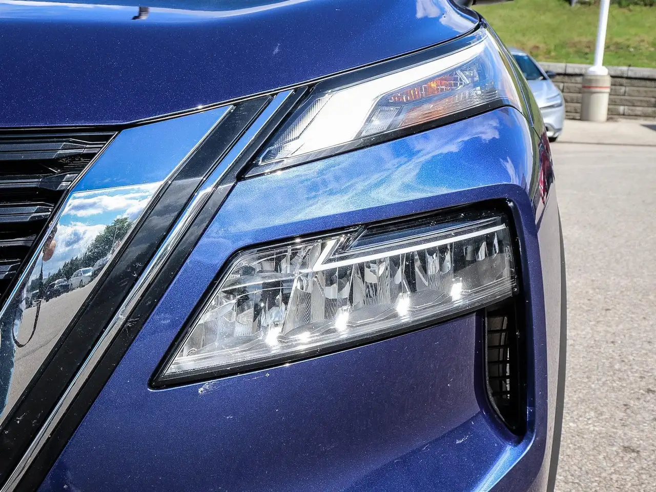 Nissan Rogue снимка Nissan Rogue
