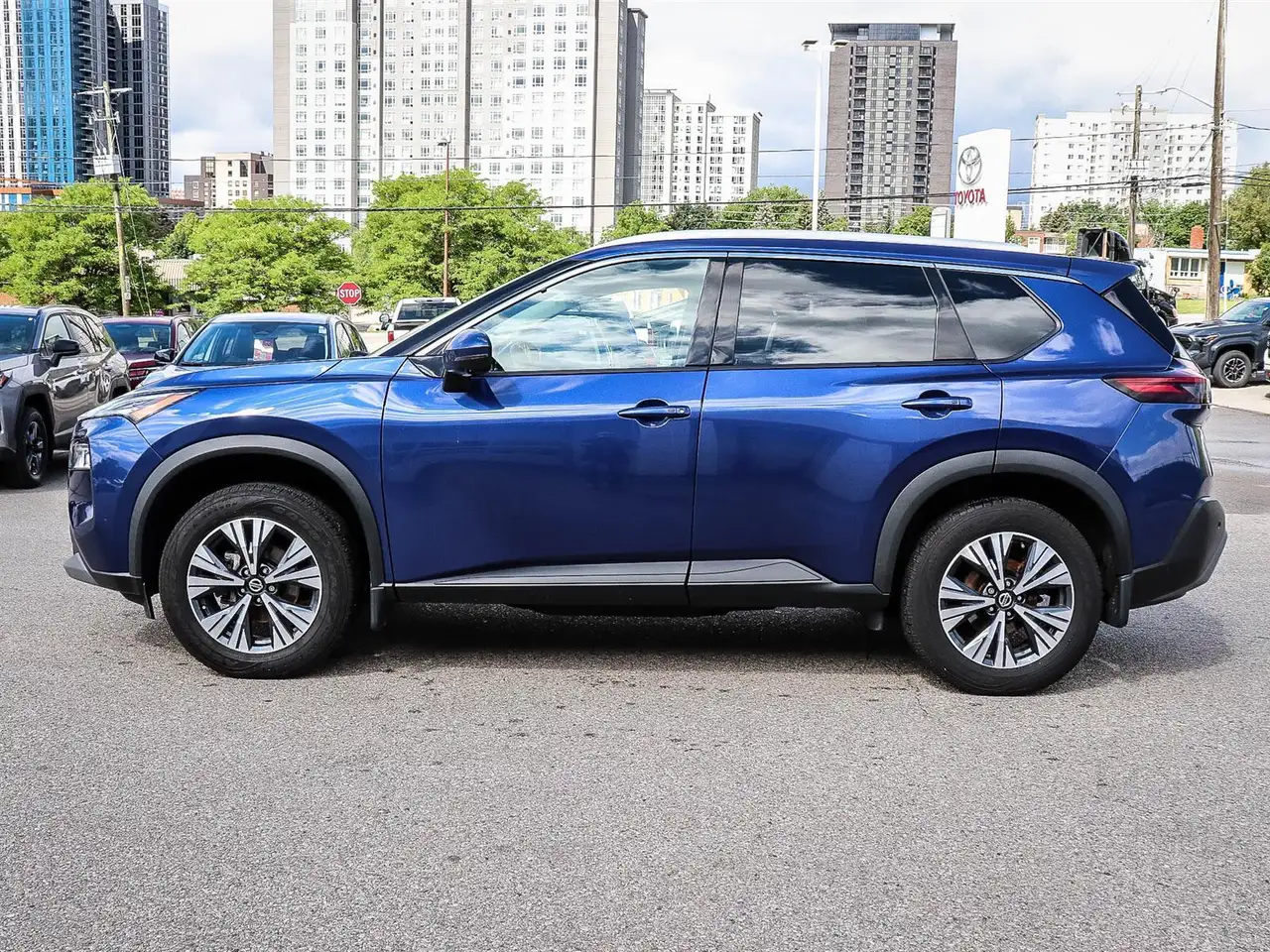 Nissan Rogue снимка Nissan Rogue