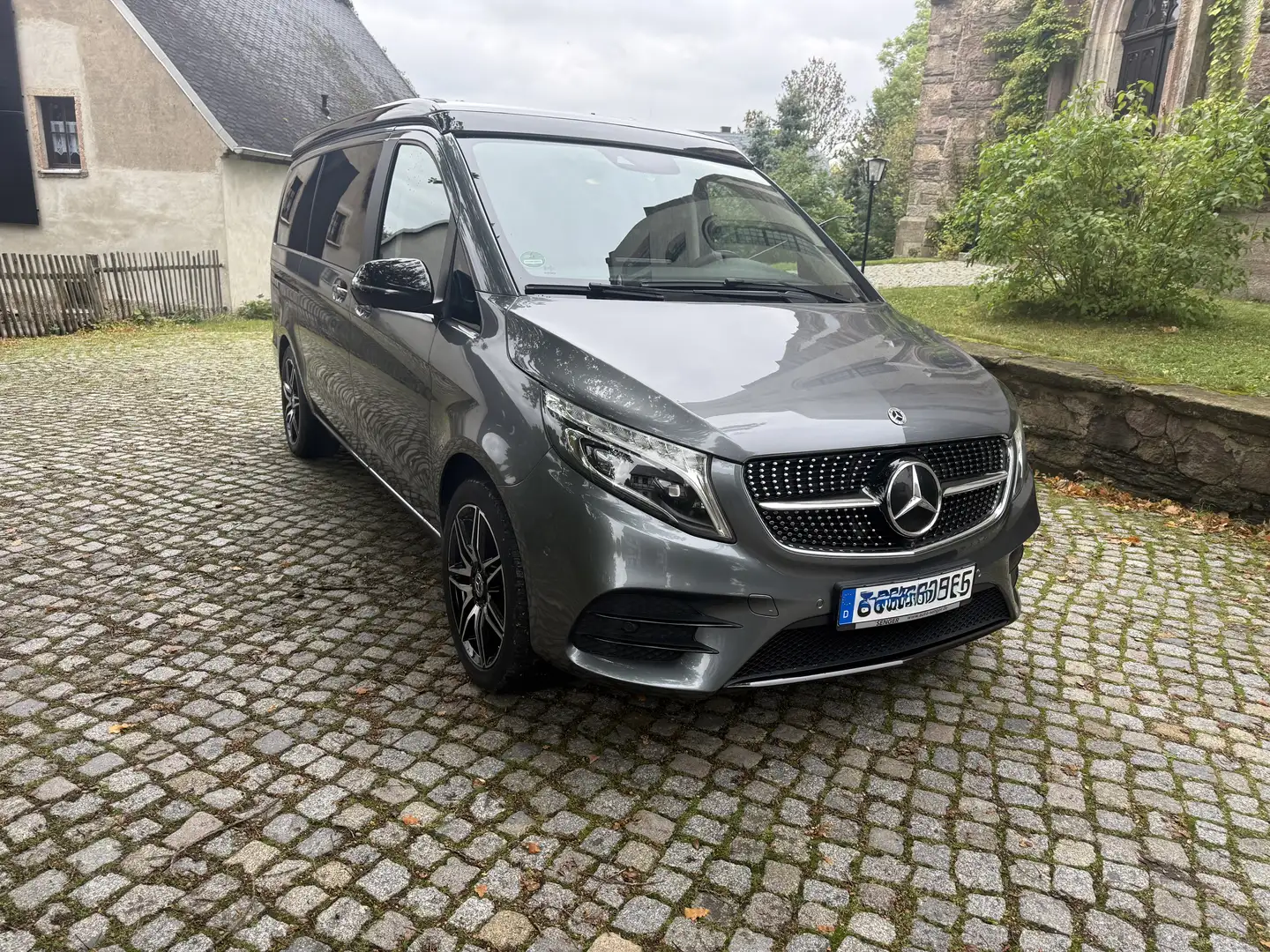Mercedes-Benz Marco Polo 250d 4MATIC EDITION AMG MBUX LED Unfallfrei 1.Hand Grau - 1