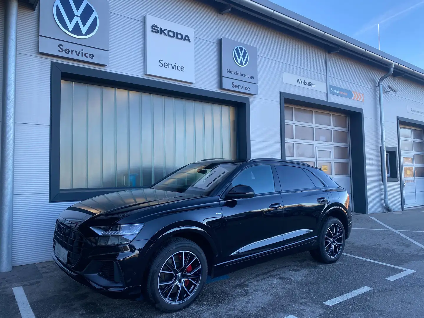 Audi Q8 V E R K A U F T  !! Schwarz - 2