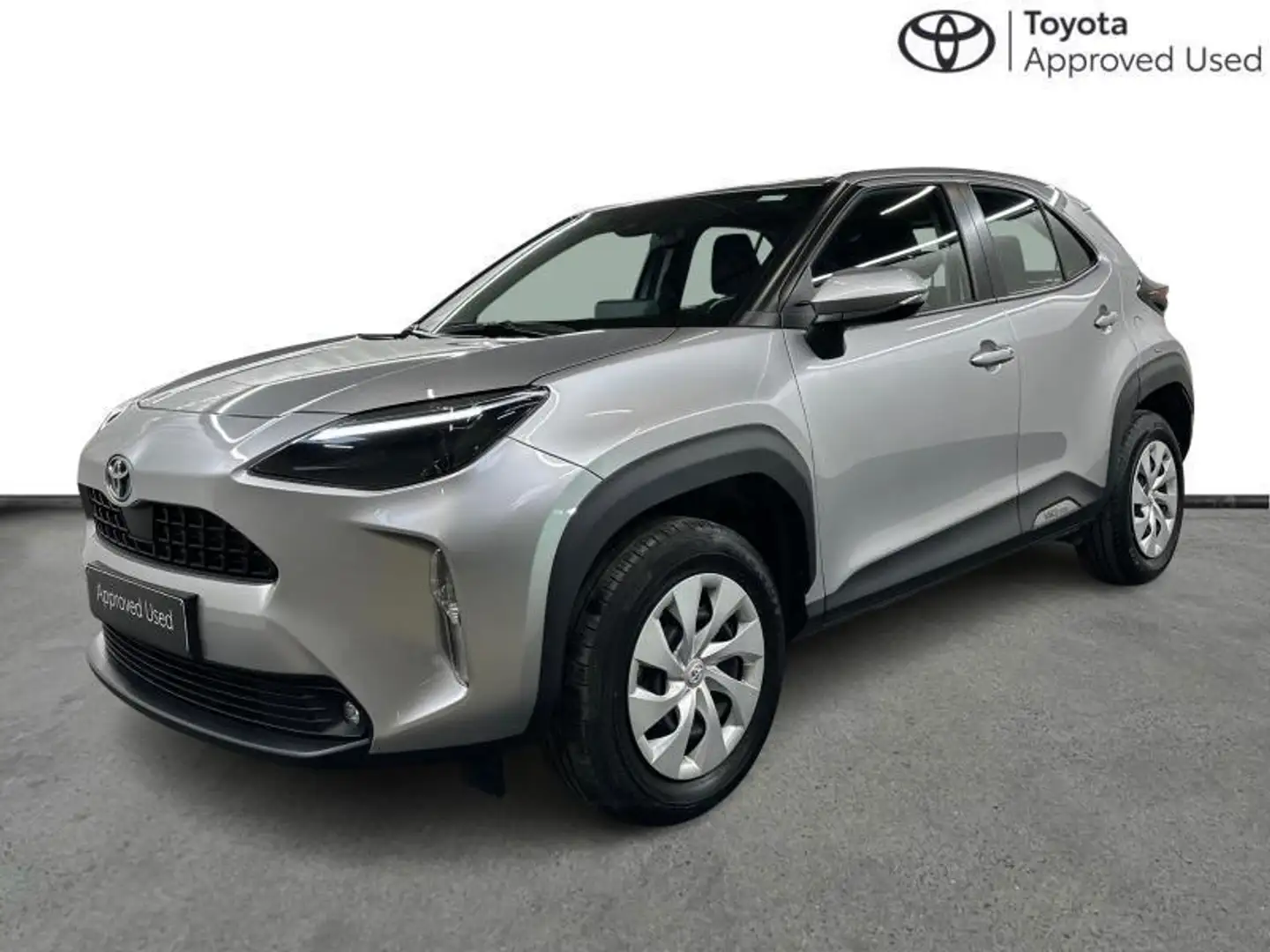 Toyota Yaris Cross Dynamic Grijs - 1