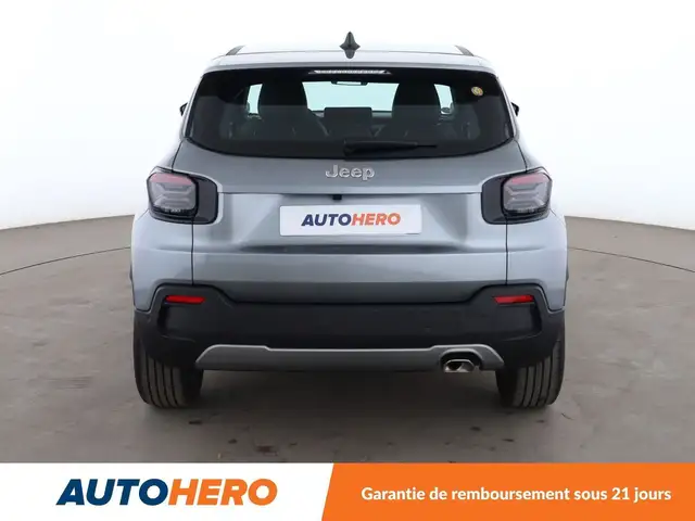 Jeep Avenger view 5