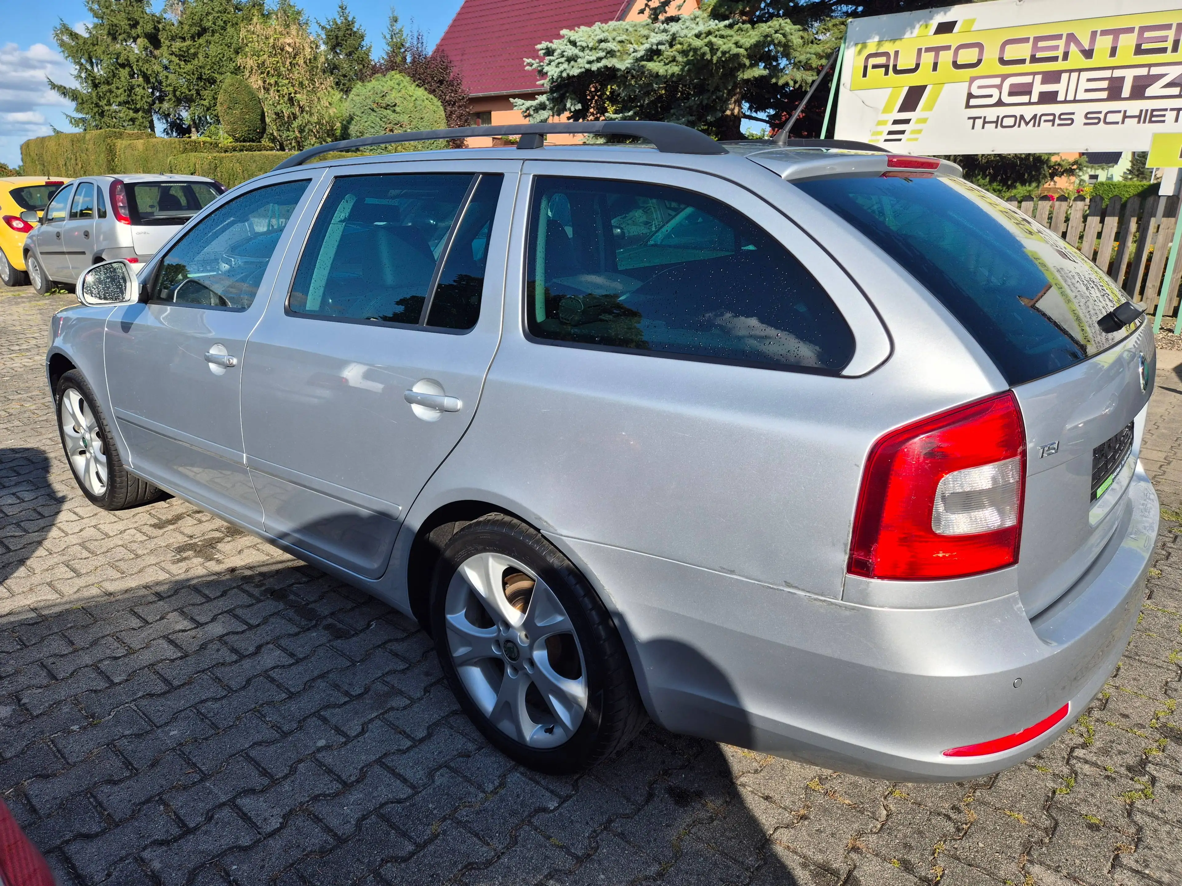 Skoda Octavia Elegance *1.Hand*93tkm*TÜV2028*XENON*Sitheizg*PDC*uvm... — photo 2