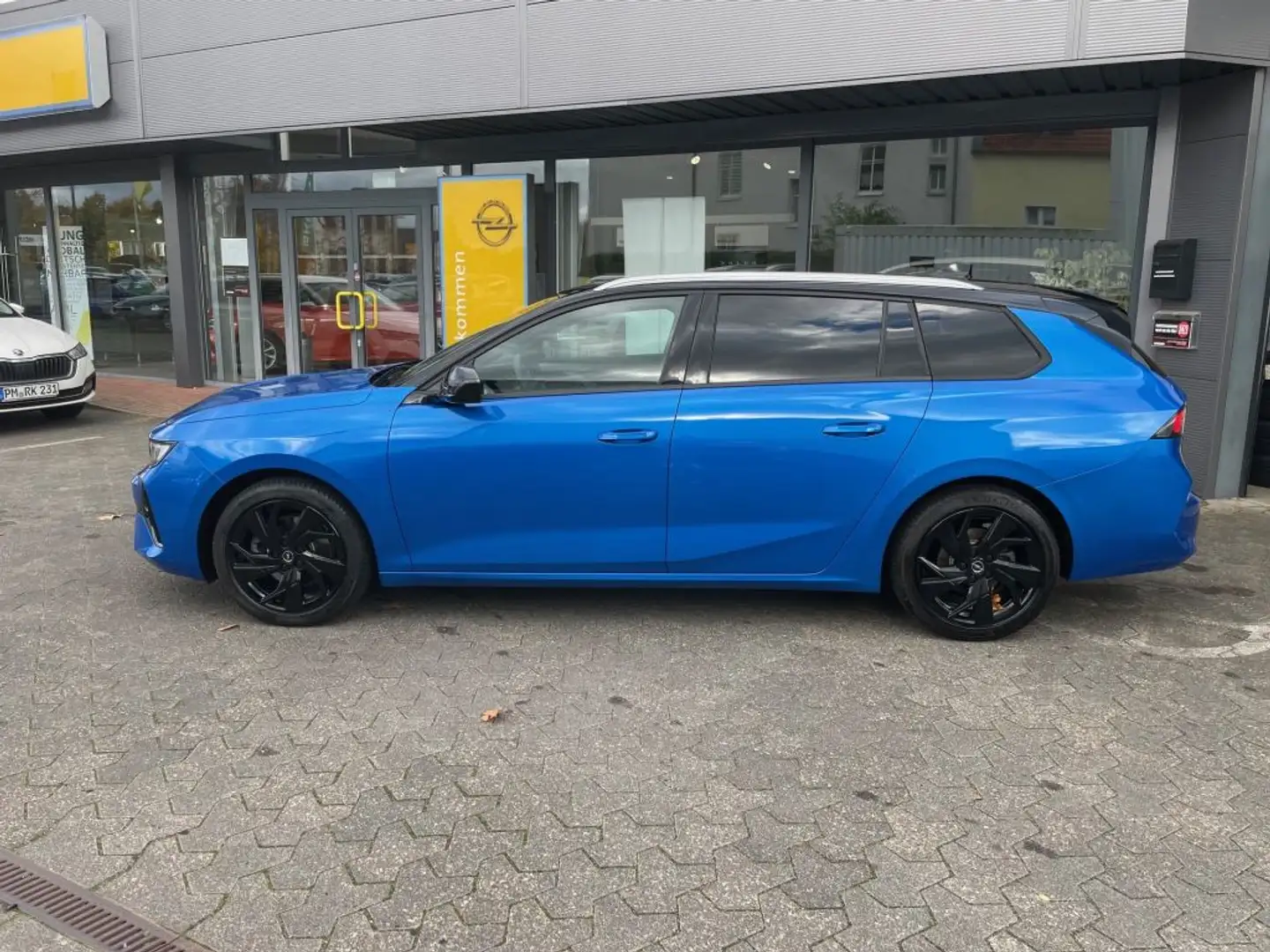 Opel Astra Sports Tourer 1.2 Turbo GS Blau - 2