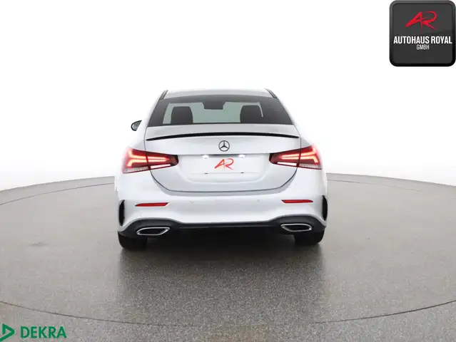 Mercedes-Benz Unknown Model view 4