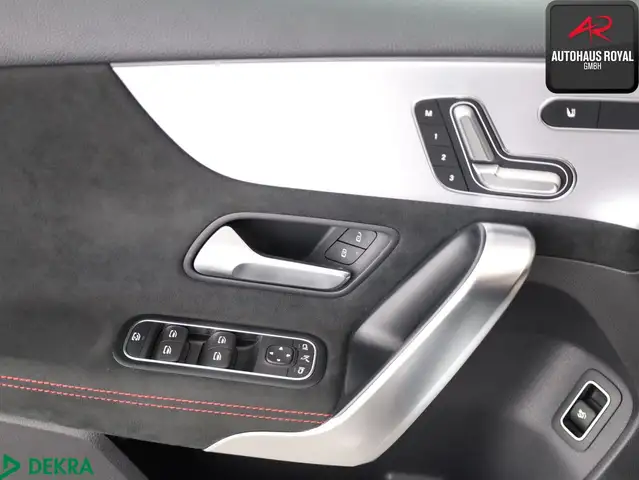 Mercedes-Benz Unknown Model view 14