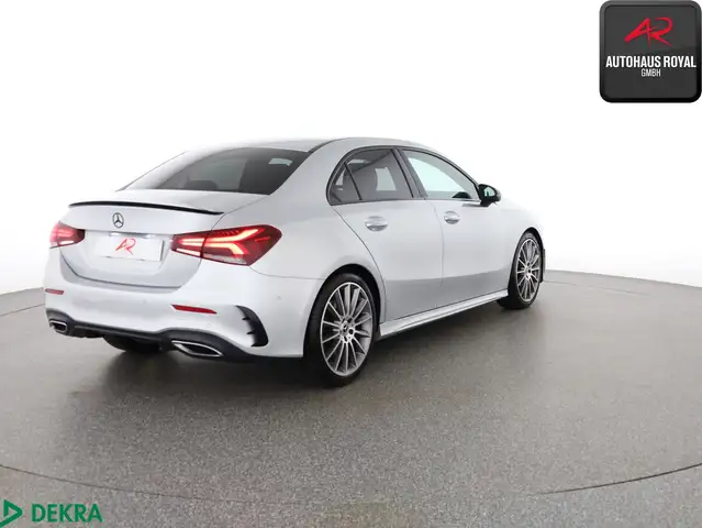 Mercedes-Benz Unknown Model view 5