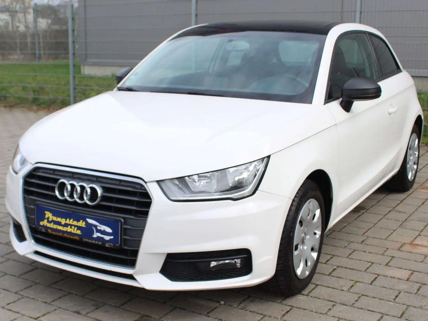Audi A1 basis/Tüv Sept.2025/Euro6/2Hand/8xBereift/S+W Weiß - 2