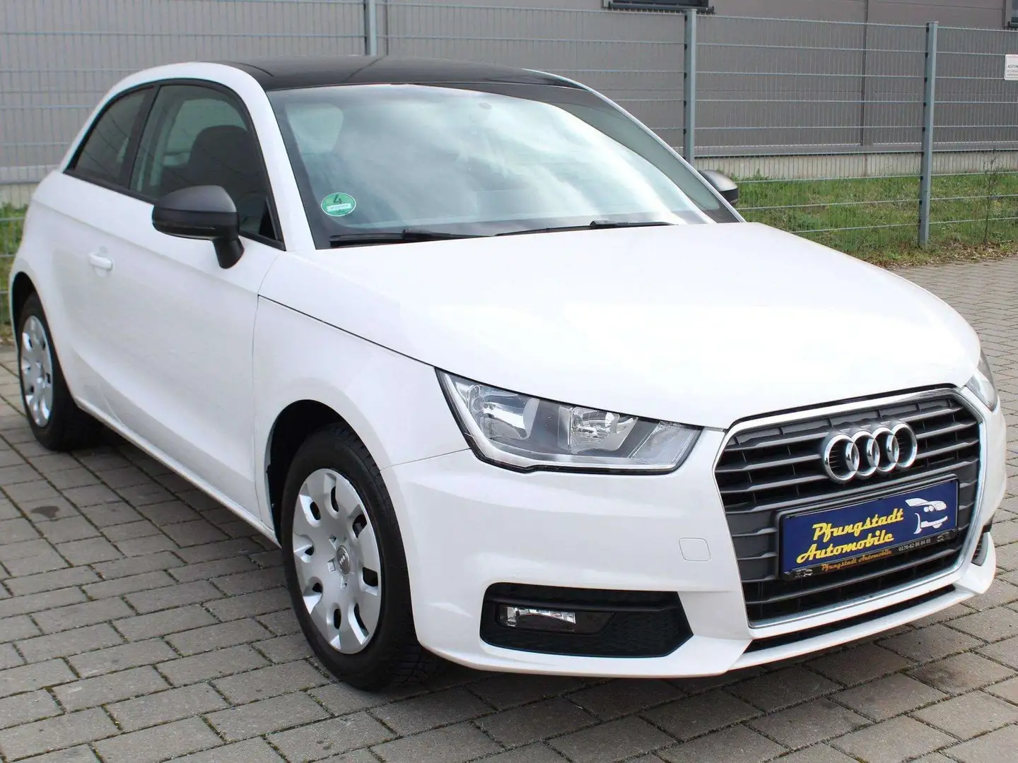 Audi A1 basis/Tüv Sept.2025/Euro6/2Hand/8xBereift/S+W Blanco - 1