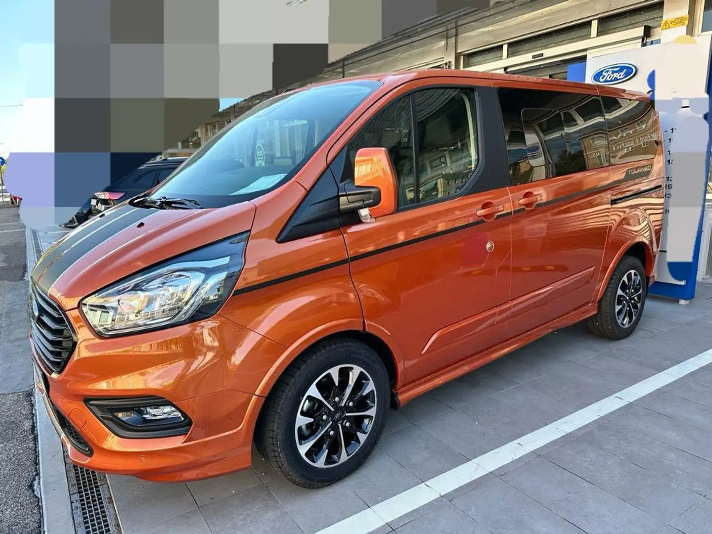 Ford Tourneo Custom SPORT Arancione - 2