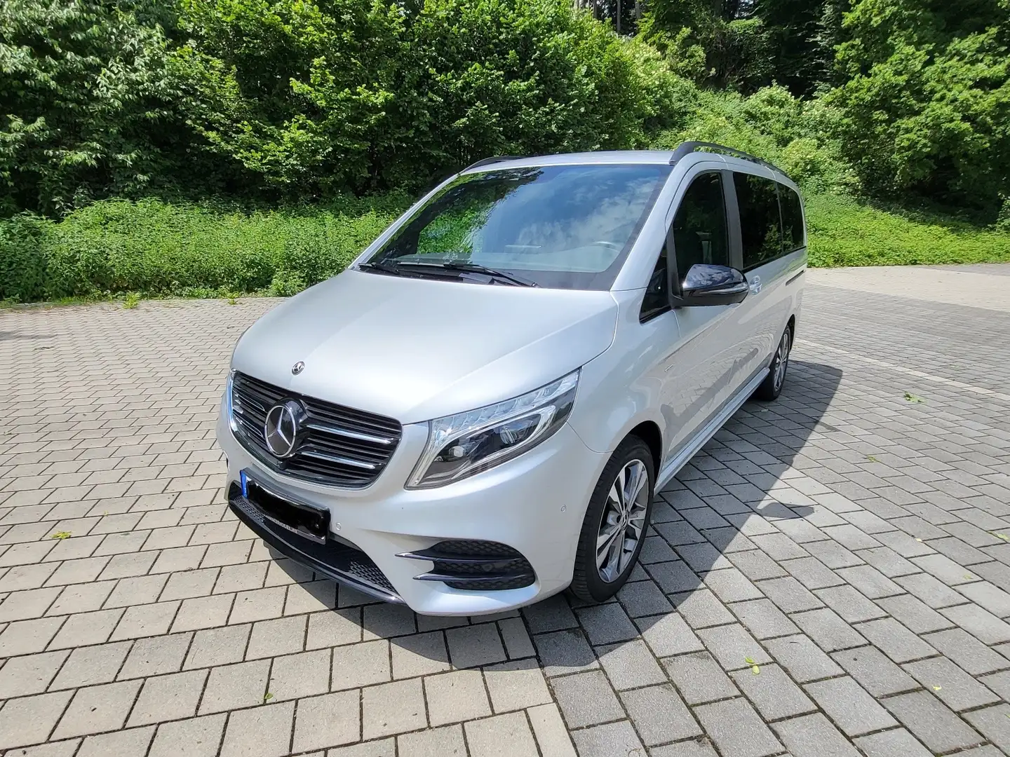 Mercedes-Benz V 250 CDI  4MATIC lang AMG Avantgarde Edition *1-Hand *K Argintiu - 1