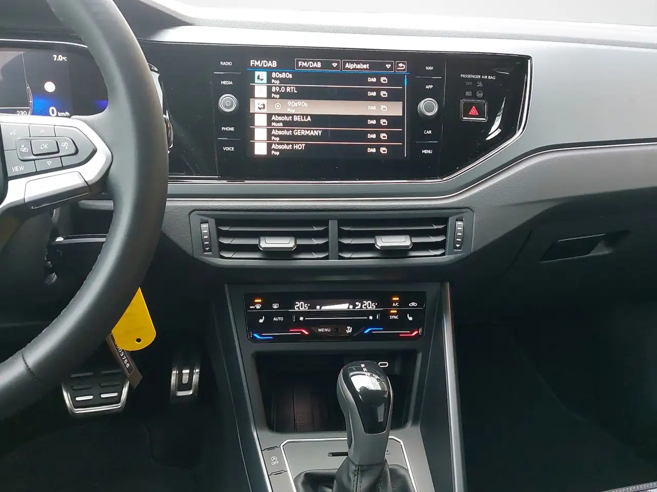 Volkswagen Polo 1.0 TSI DSG R-Line 10