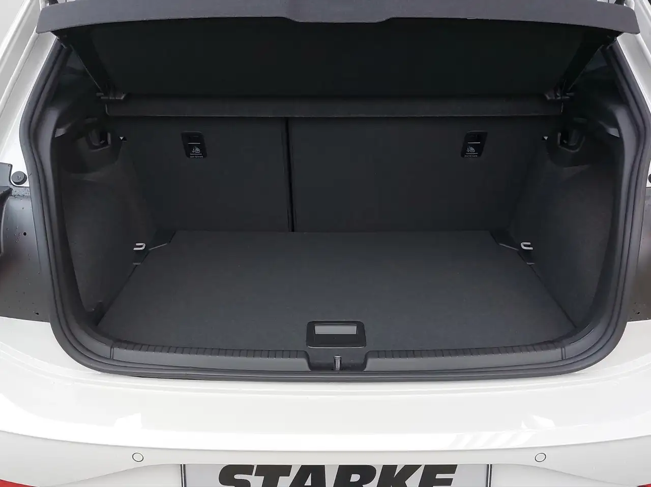 Volkswagen Polo 1.0 TSI DSG R-Line 12