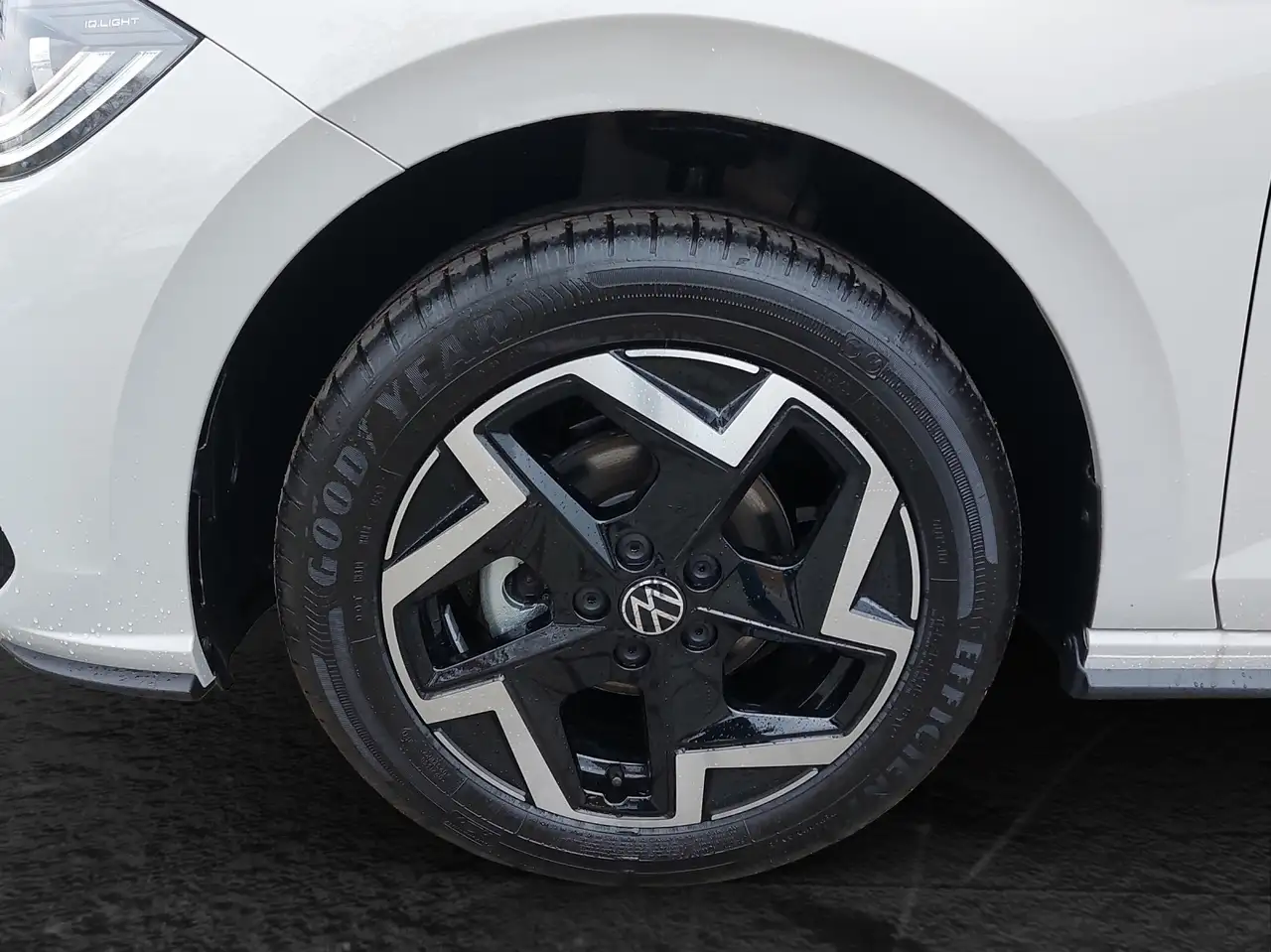 Volkswagen Polo 1.0 TSI DSG R-Line 5