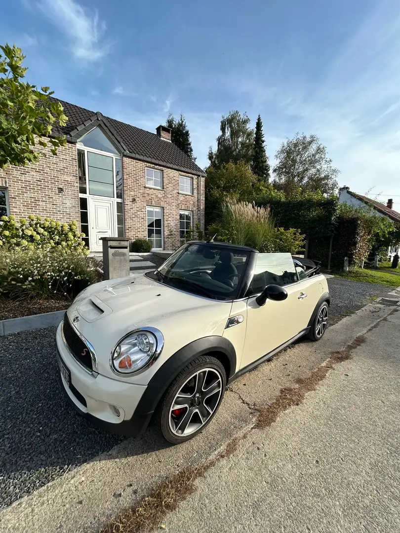 MINI Cooper S Cabrio Beige - 1
