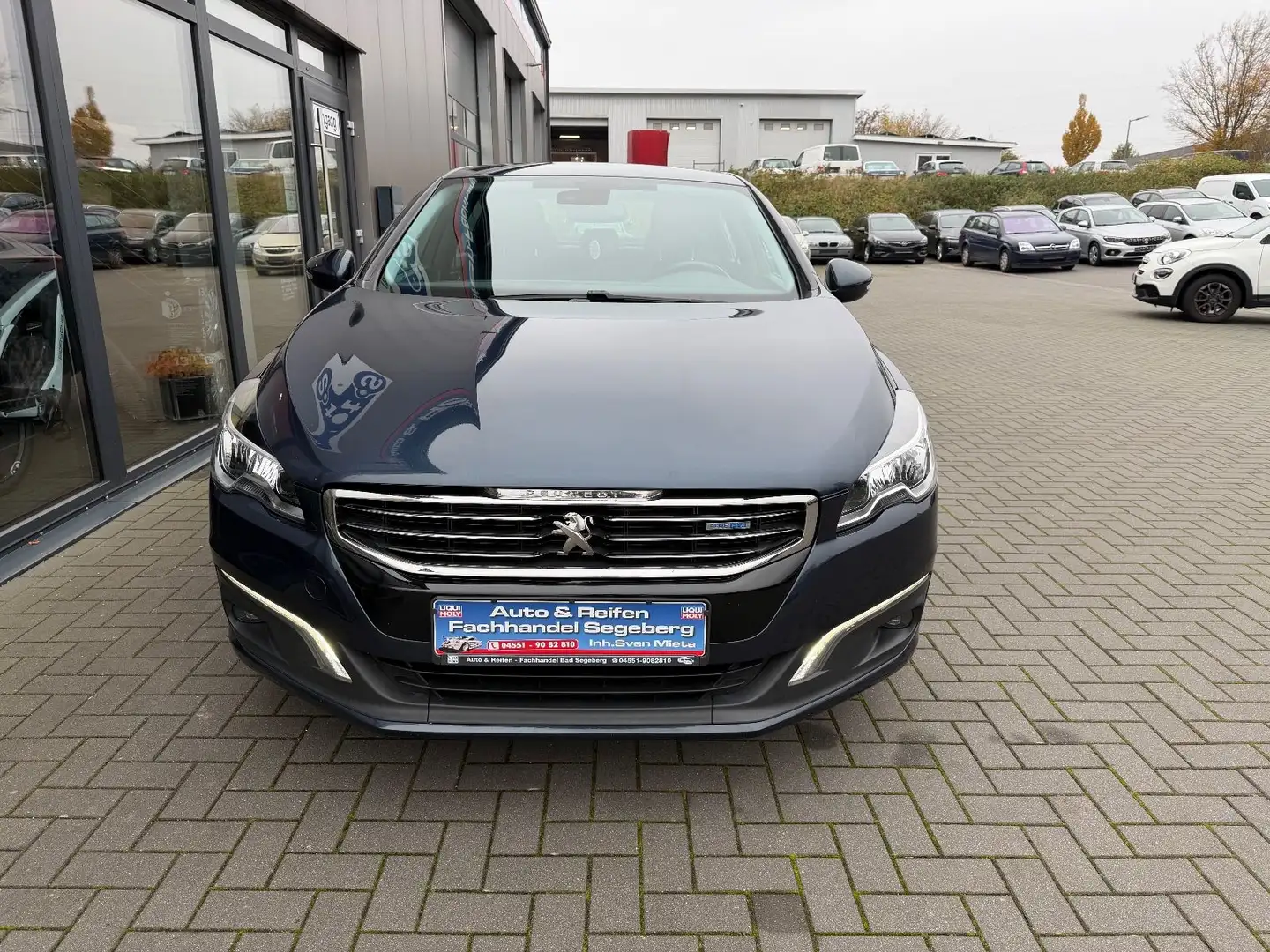 Peugeot 508 Allure 2.0HDI*NAVI*ALU+PDC+TEILLEDER Blau - 2