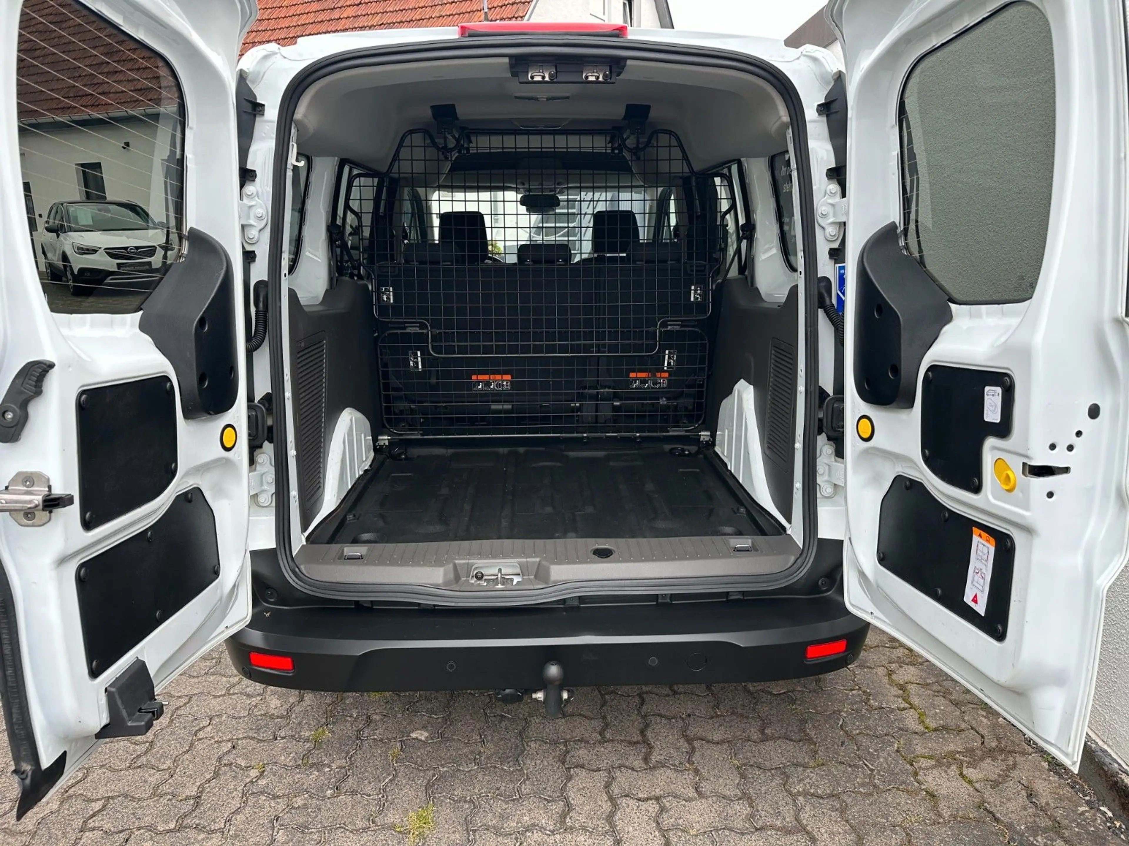 Ford Tourneo Connect Transit Connect lang L2 1,5D 5-Sitze Xenon AHK — photo 9
