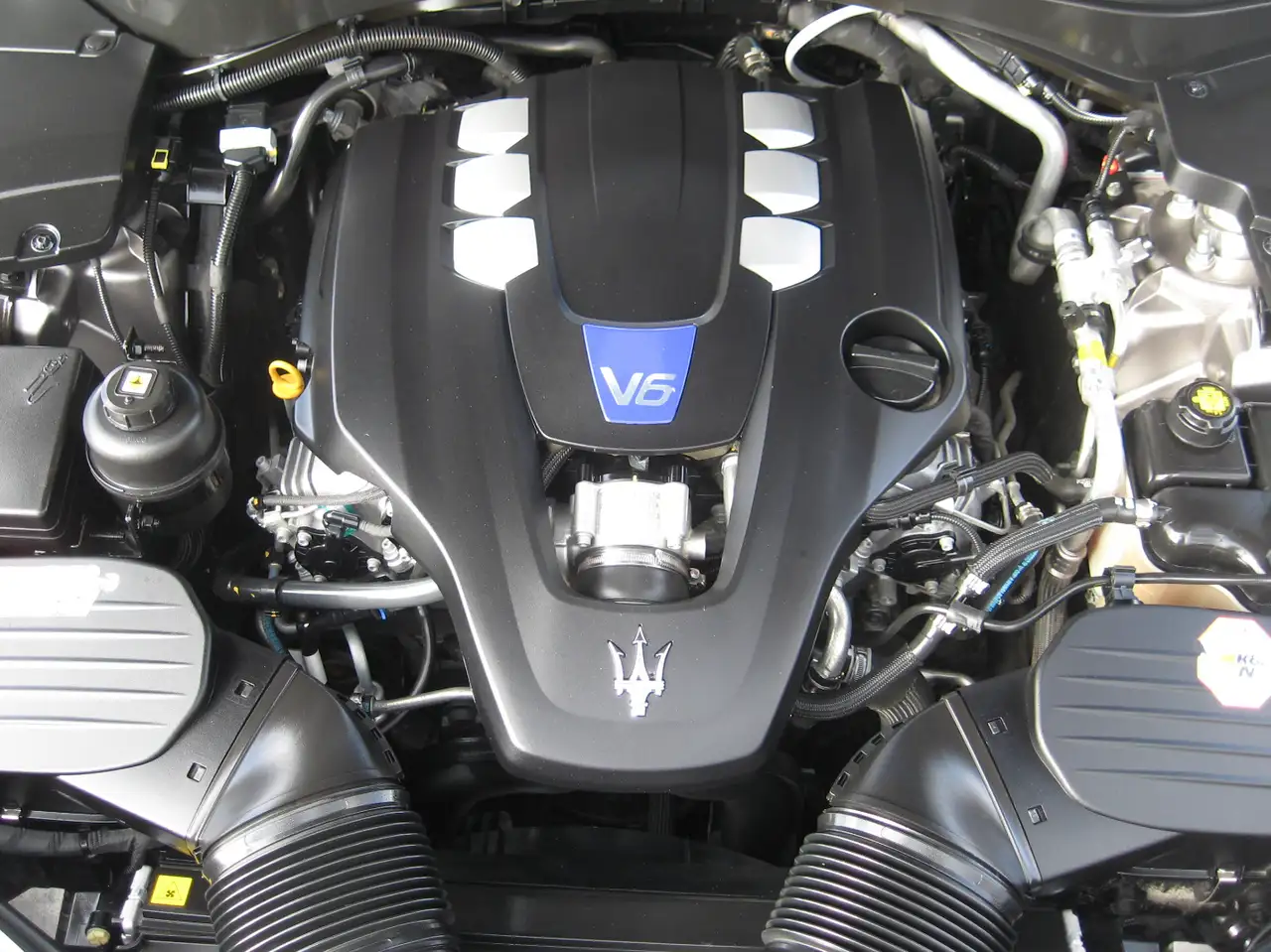 Maserati Levante снимка Maserati Levante
