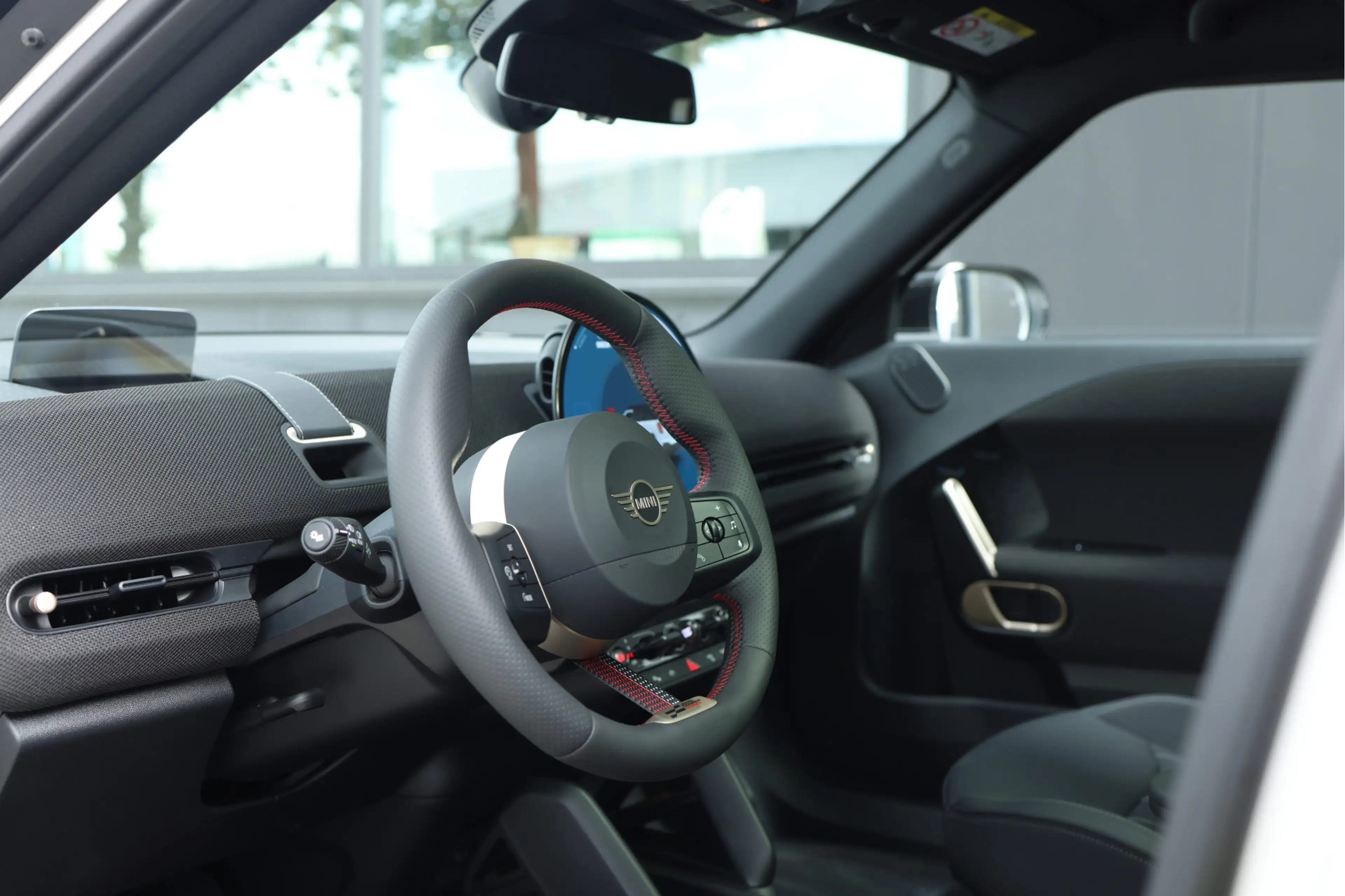 MINI Aceman SE John Cooper Works Pakket M 54.2 kWh | Panoramad — photo 8