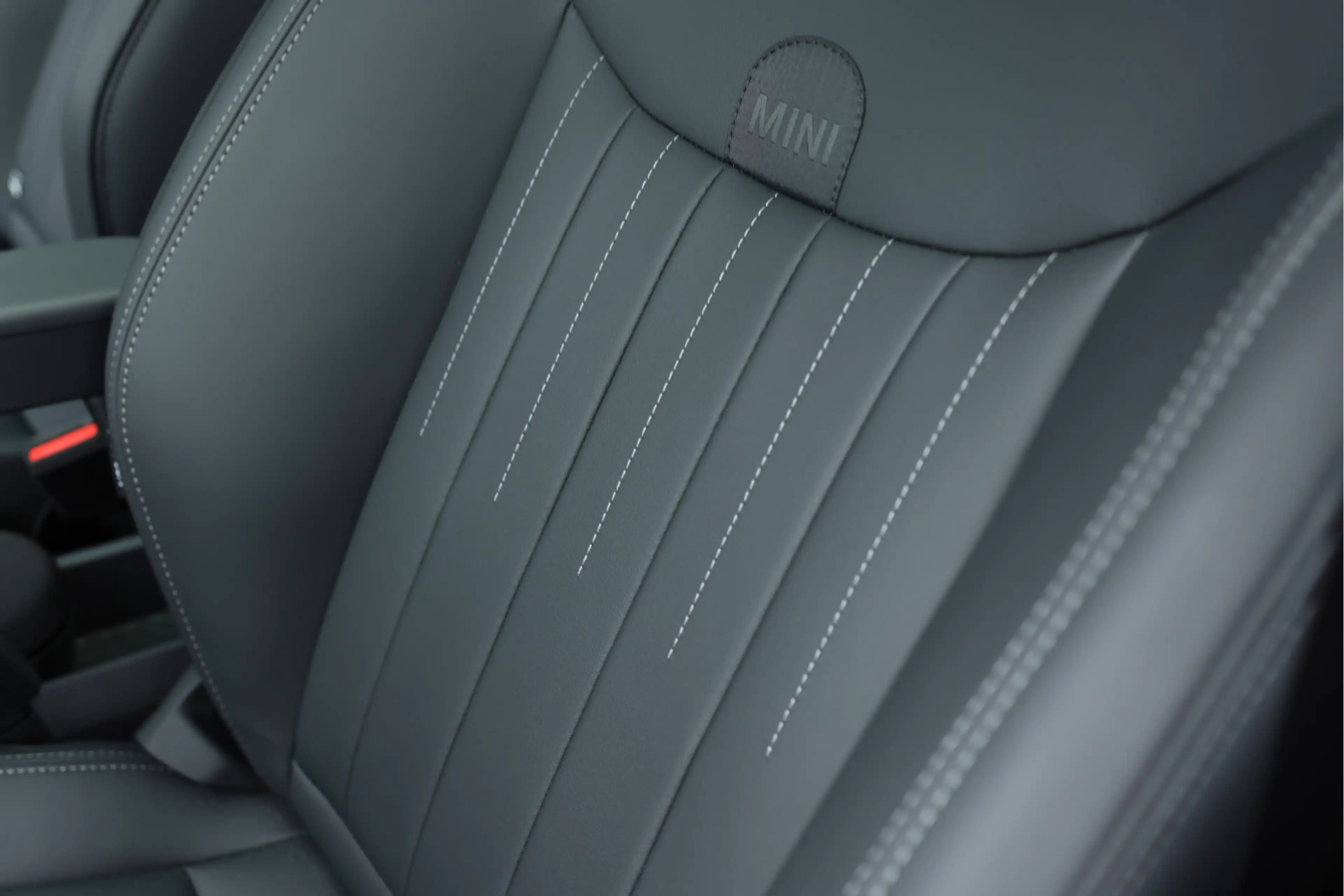 MINI Aceman SE John Cooper Works Pakket M 54.2 kWh | Panoramad — photo 10